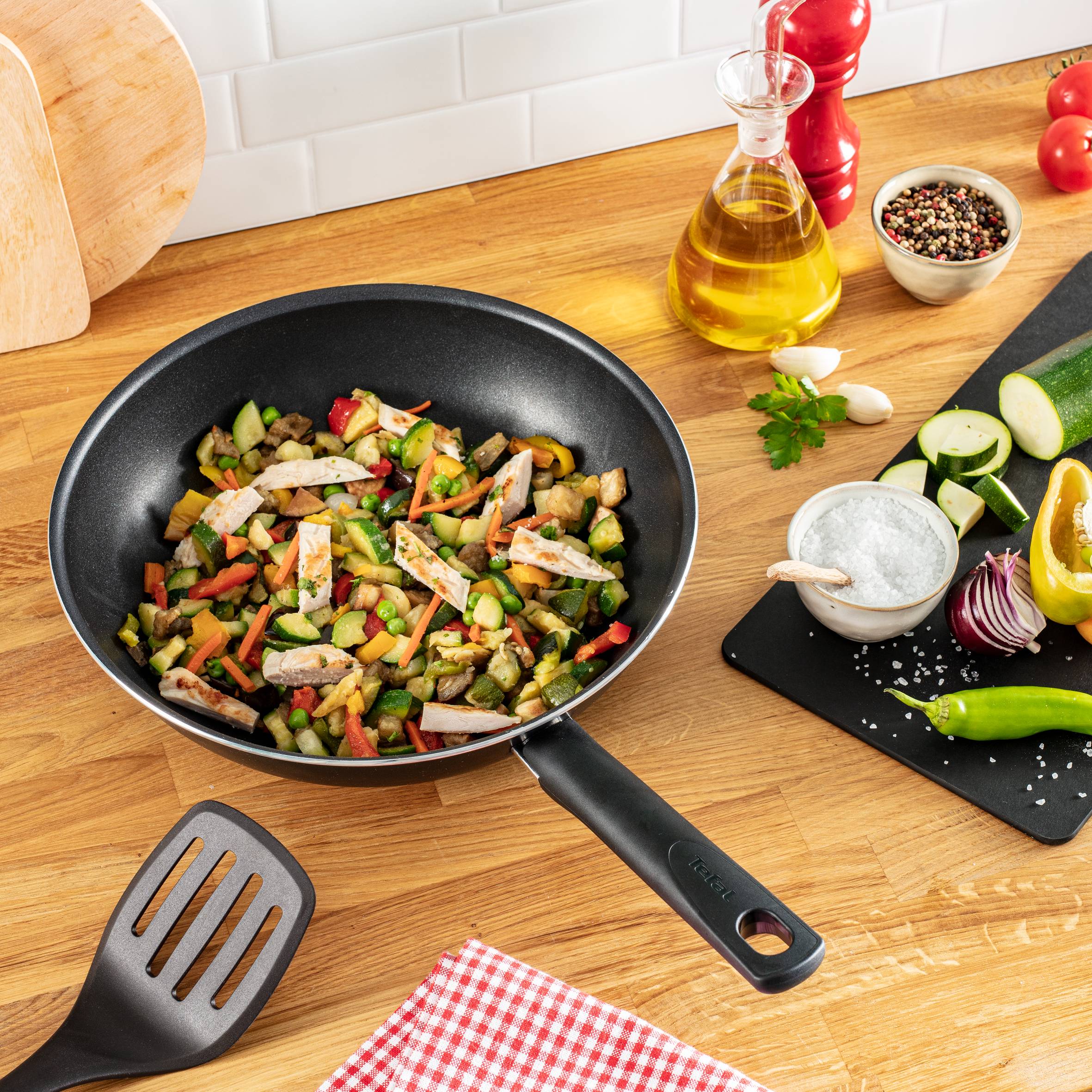 Day By Day B56419AZ Wokpan 28 cm