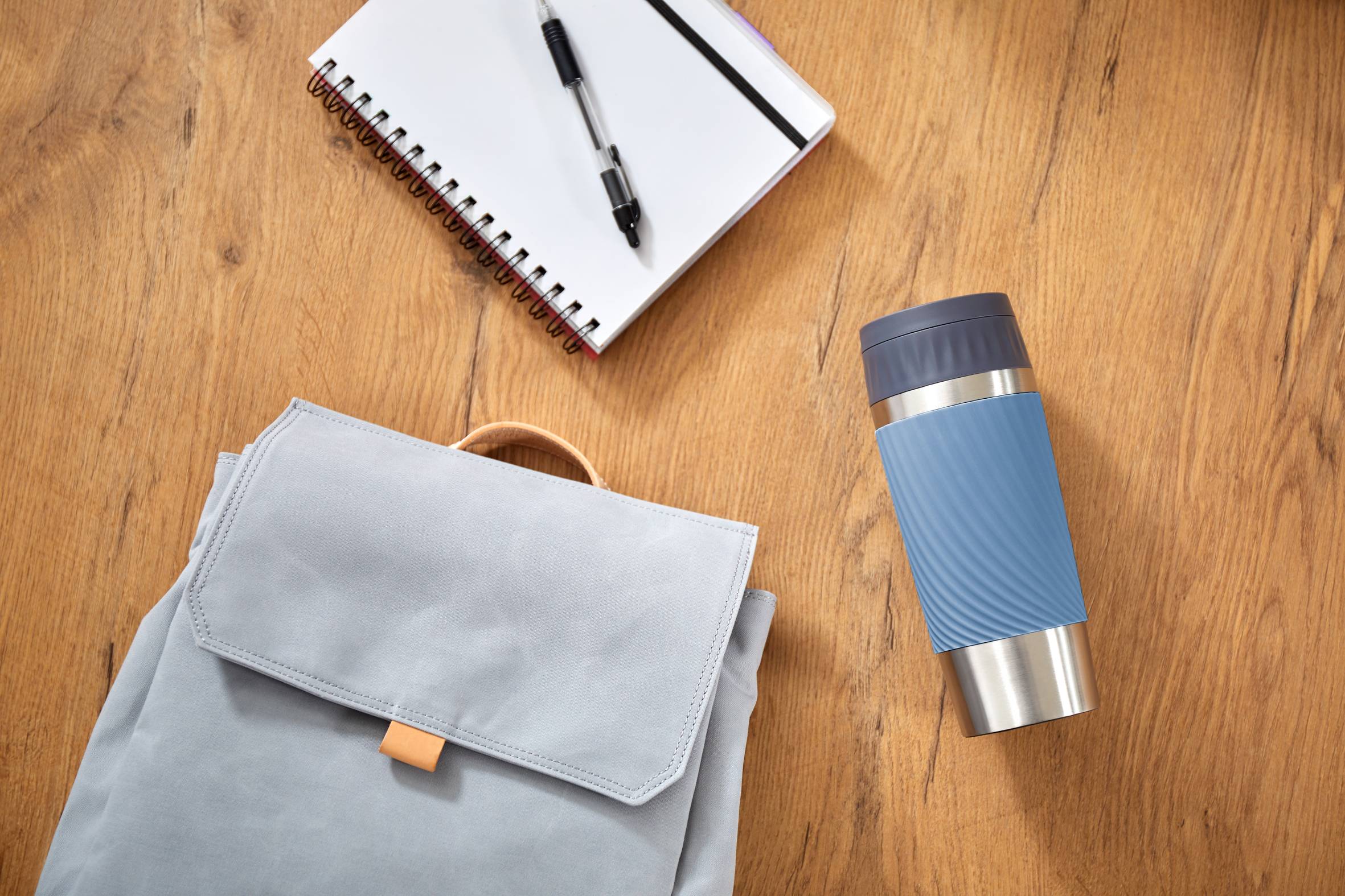 TRAVEL MUG EASY TWIST