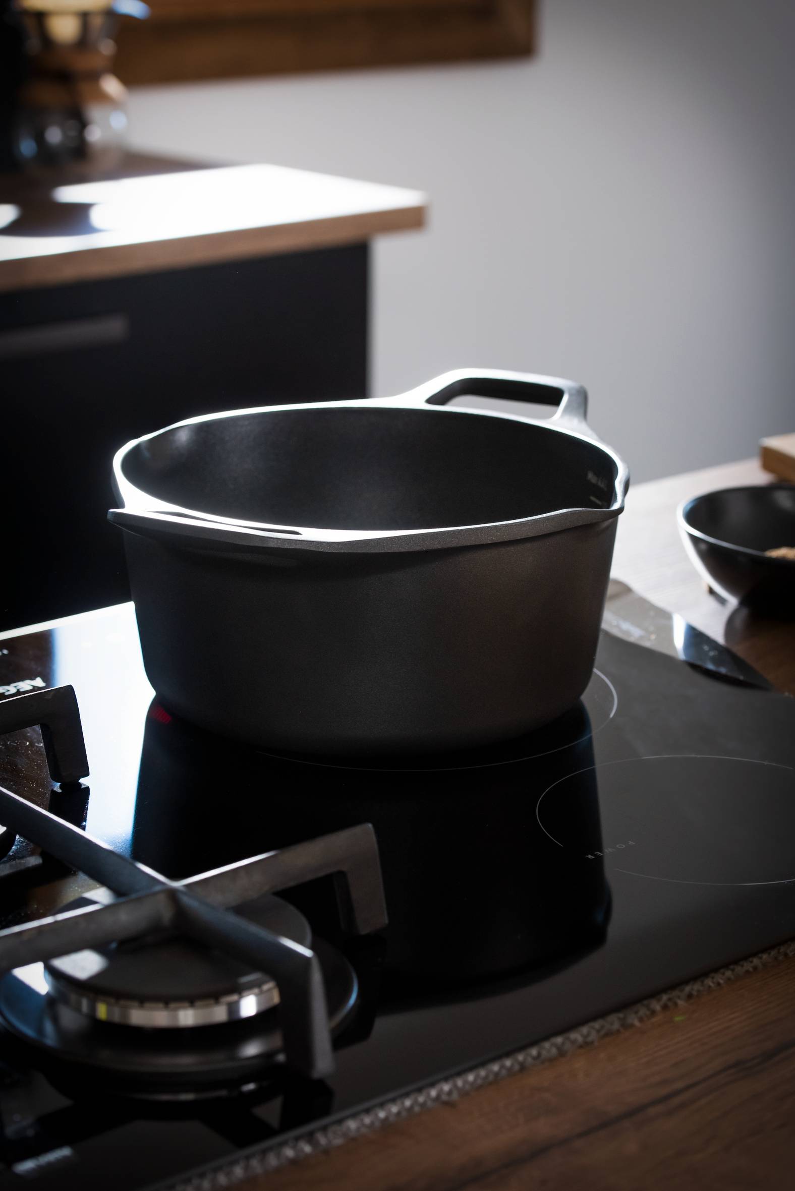 Robusto E2494644 Gietijzeren kookpot - 24 cm - Inductie