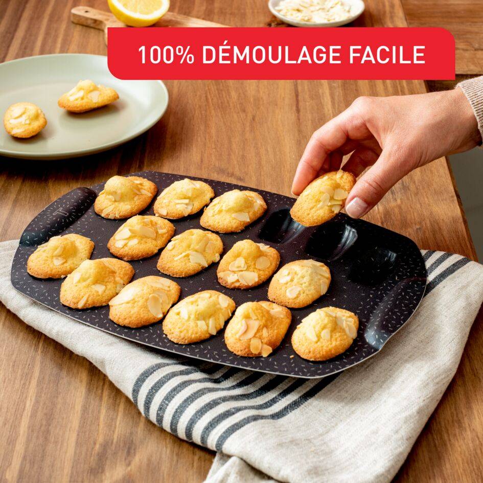 PerfectBake J5734802 Moules à madeleines - 16 empreintes - 21x29cm