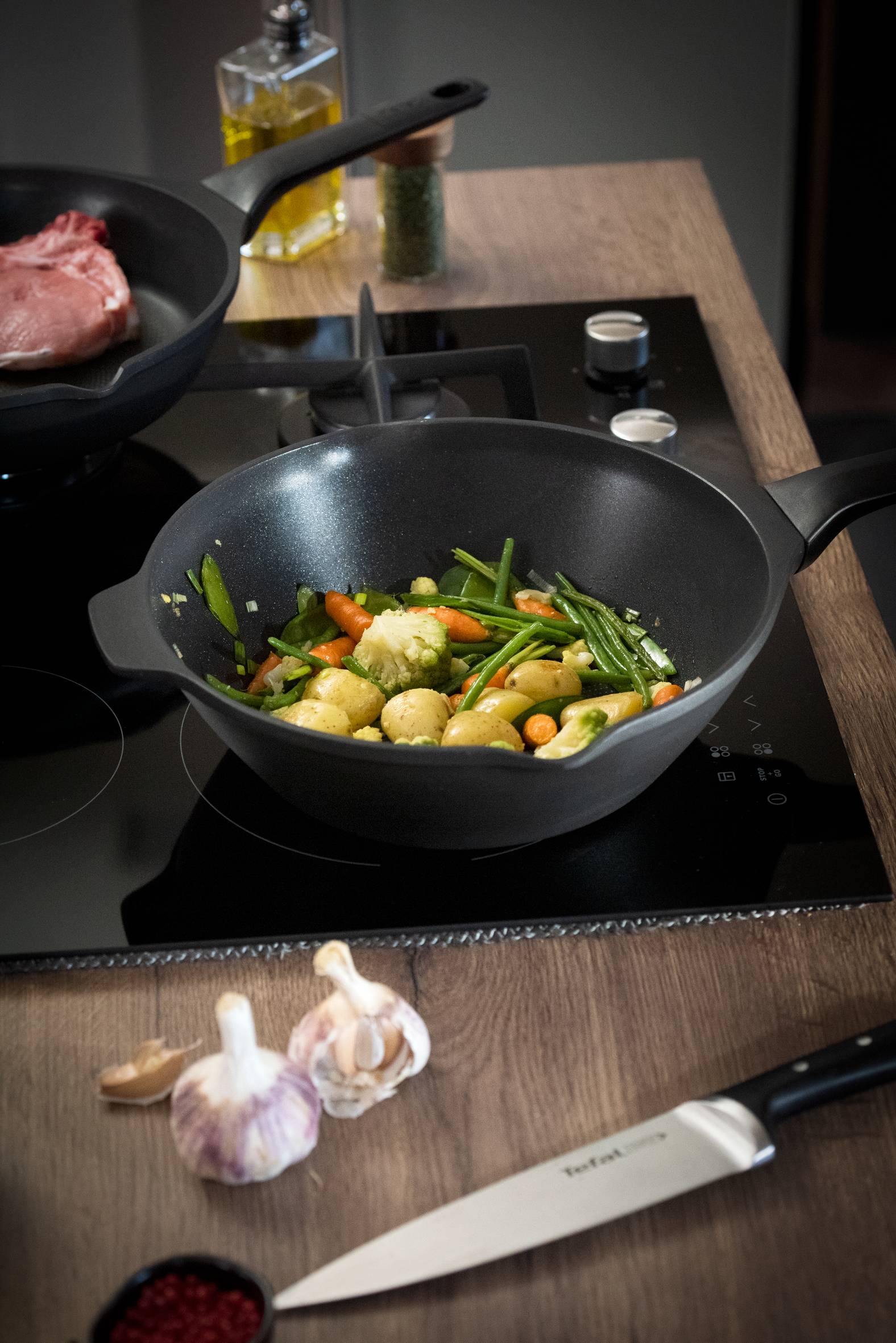 Robusto E2491944 Wok en fonte - 28 cm - Induction