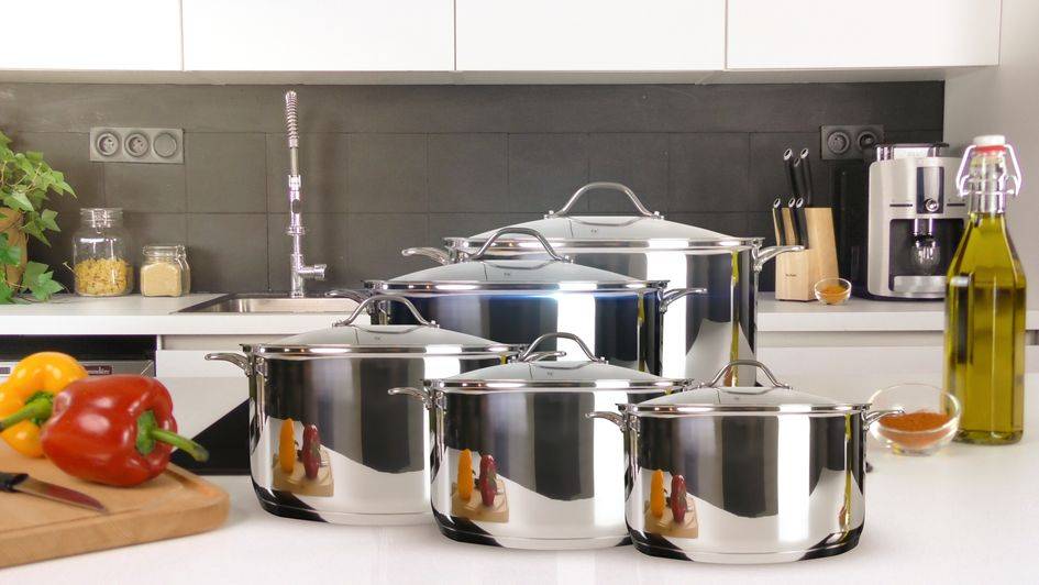 Intuition B864S734 Set de 7 pièces - Induction