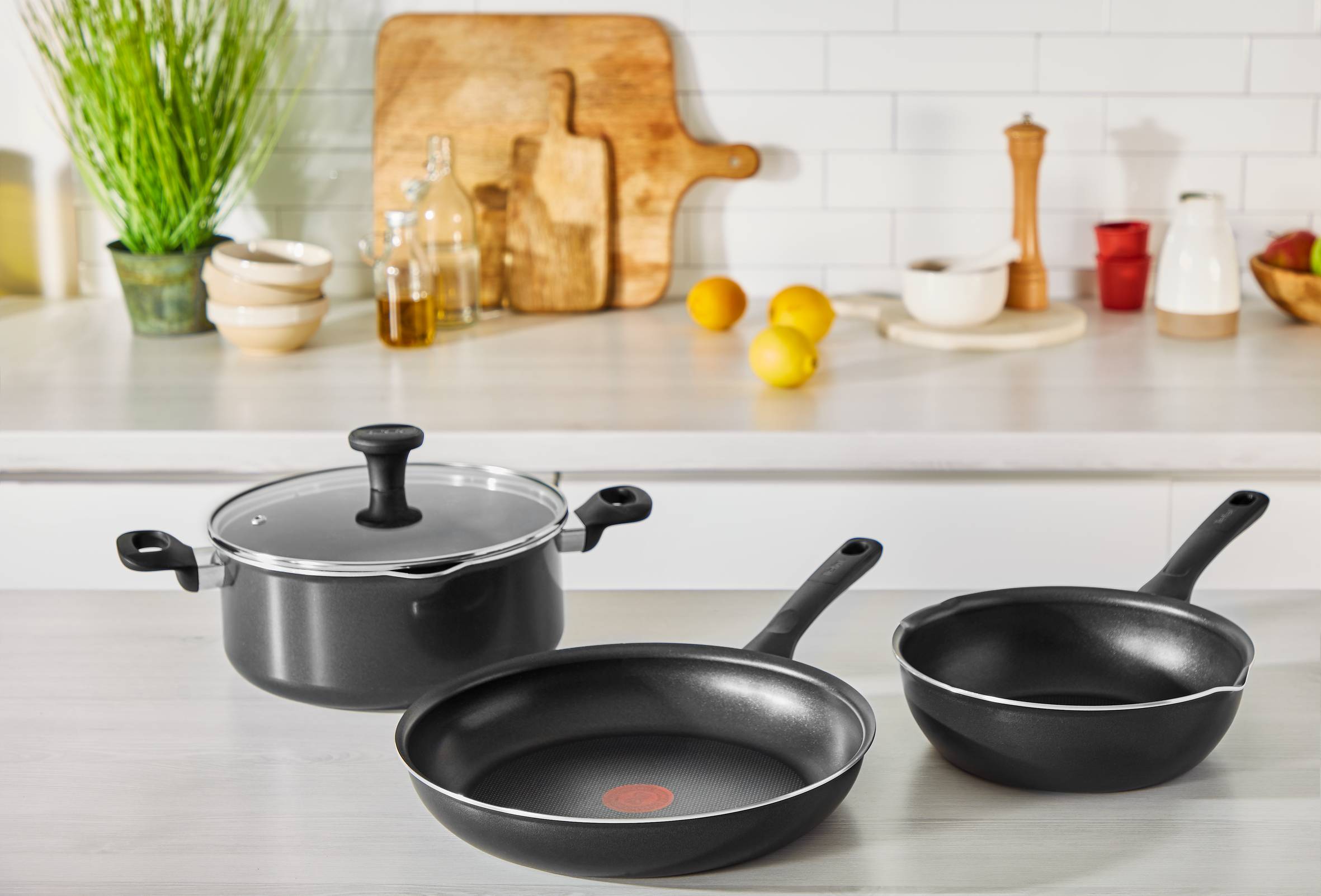 Day by Day B5580623 Poêle à frire - 28 cm - Non Induction