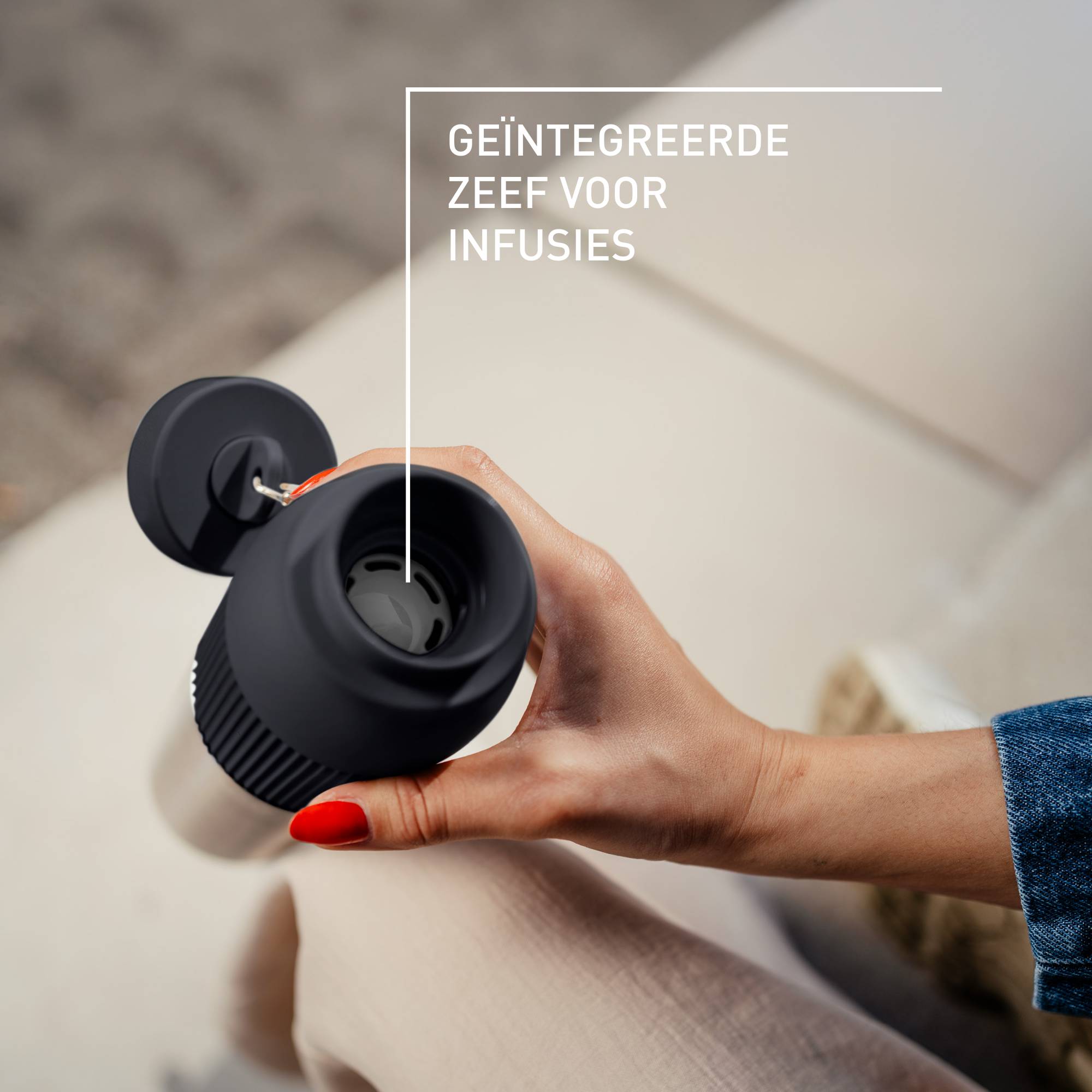 BeYou Twist N2193110 Isotherme drinkfles - 0,7L - Zwart