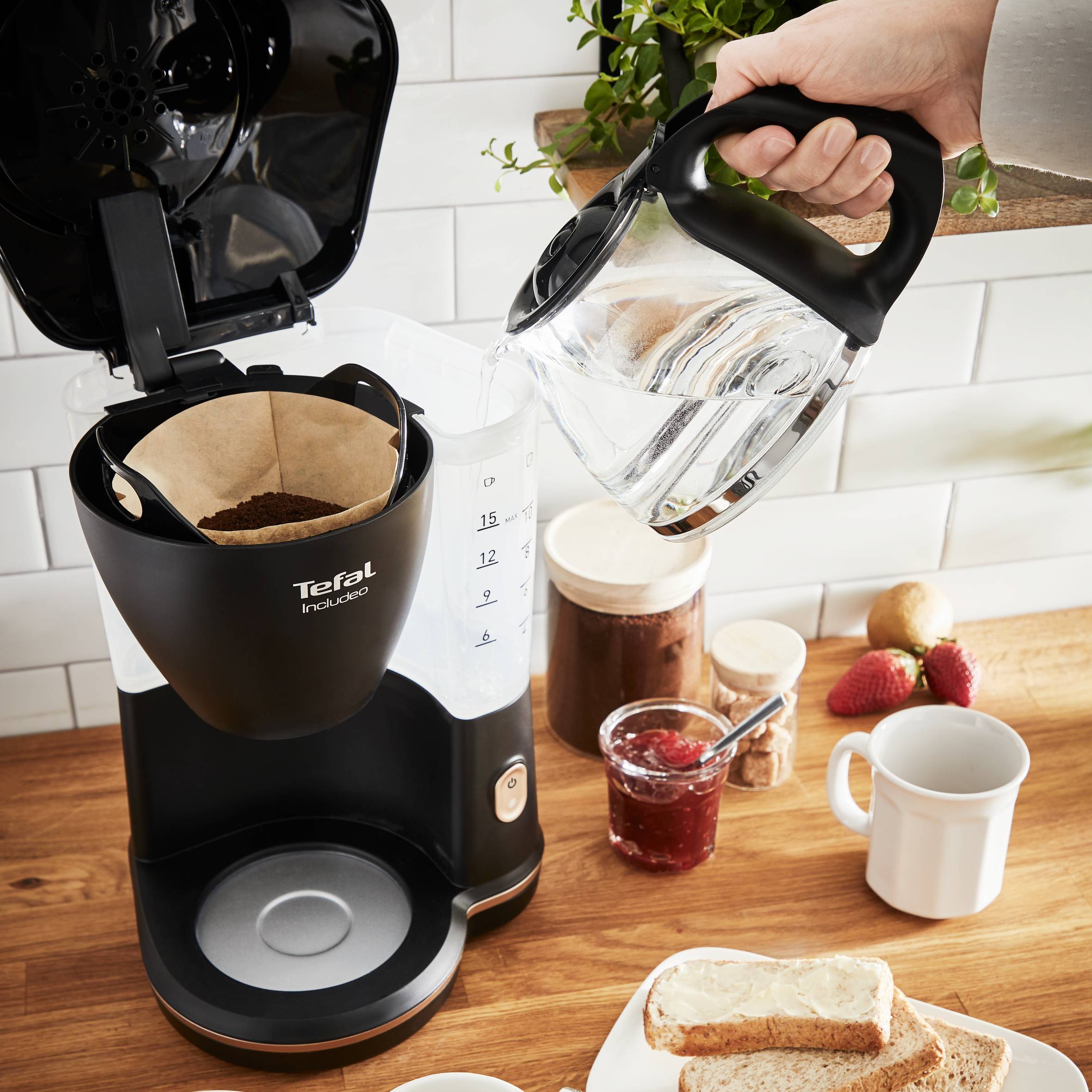 Includeo CM533811 Machine à café avec filtre - 1,25L