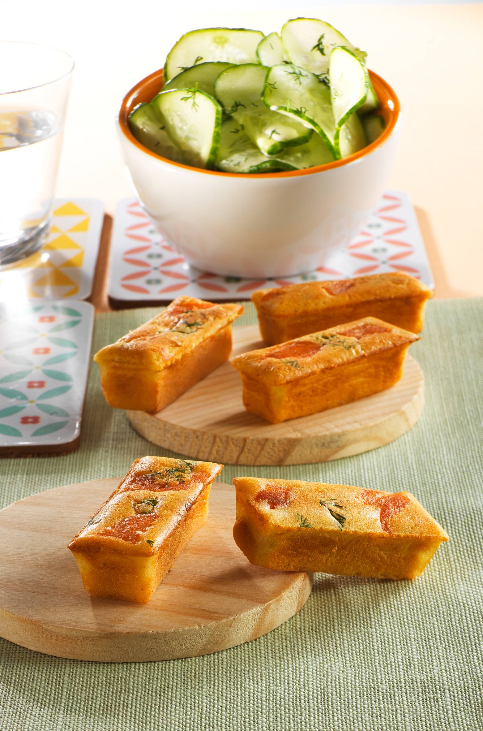 2 platen met minivormpjes Snack Collection XA801312