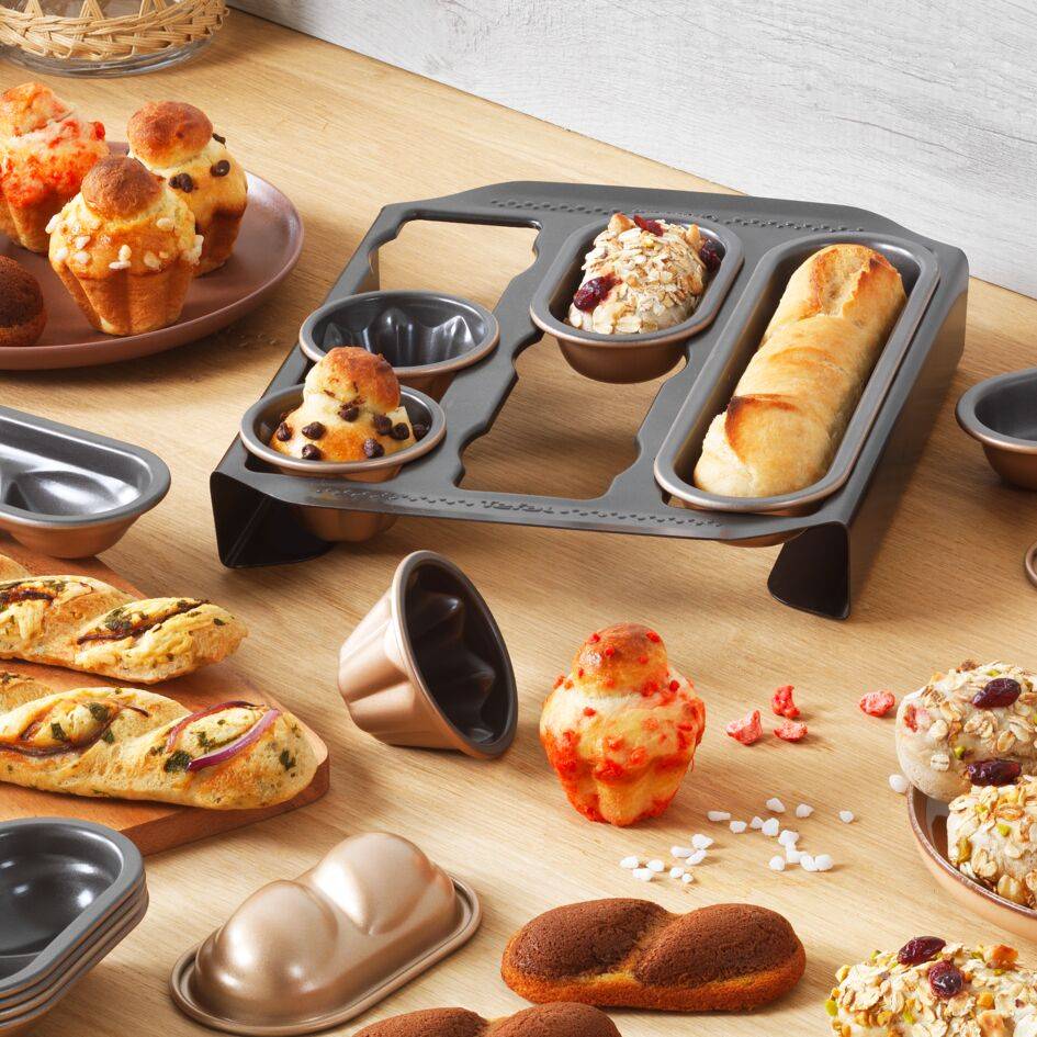Gurlideo Mini Broodpan Koolstofstaal Cake Brood Mold Bakpan Financier Bakpan 8-Holte voor Oven Bakken Mini Bars, Granola Bar Maïsbrood (zwart