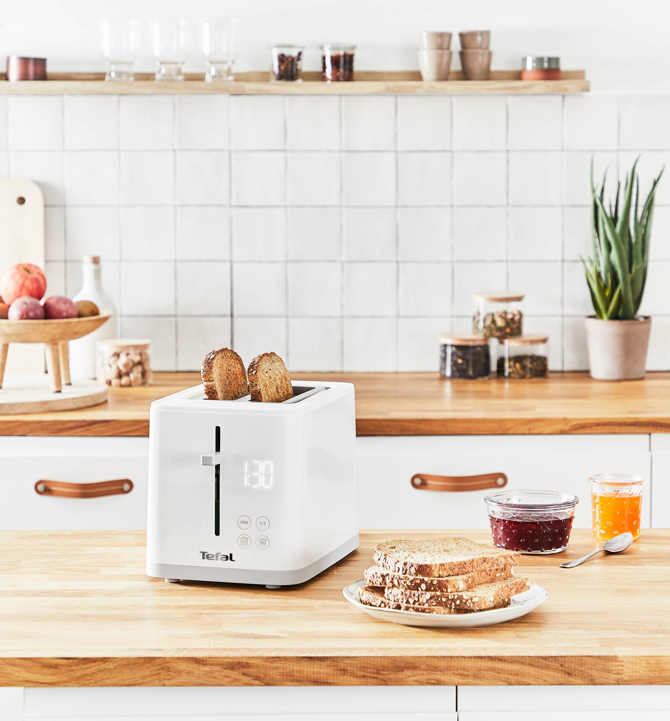 Sense TT693110 Grille-pain avec écran numérique