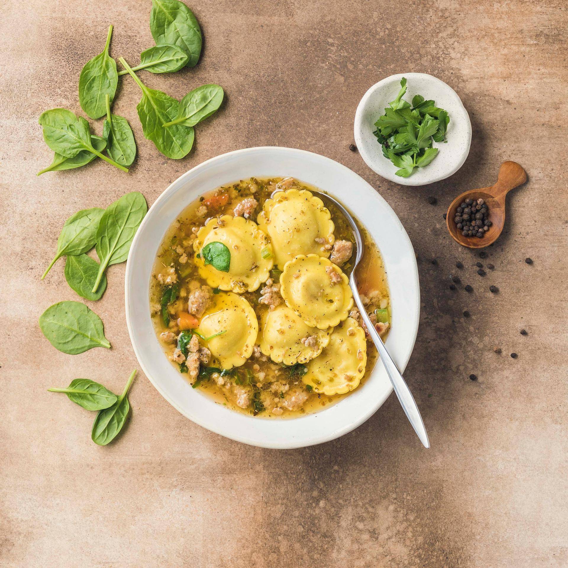 Soupe saucisses italiennes et raviolis - Recette Poêles et Casseroles | Tefal