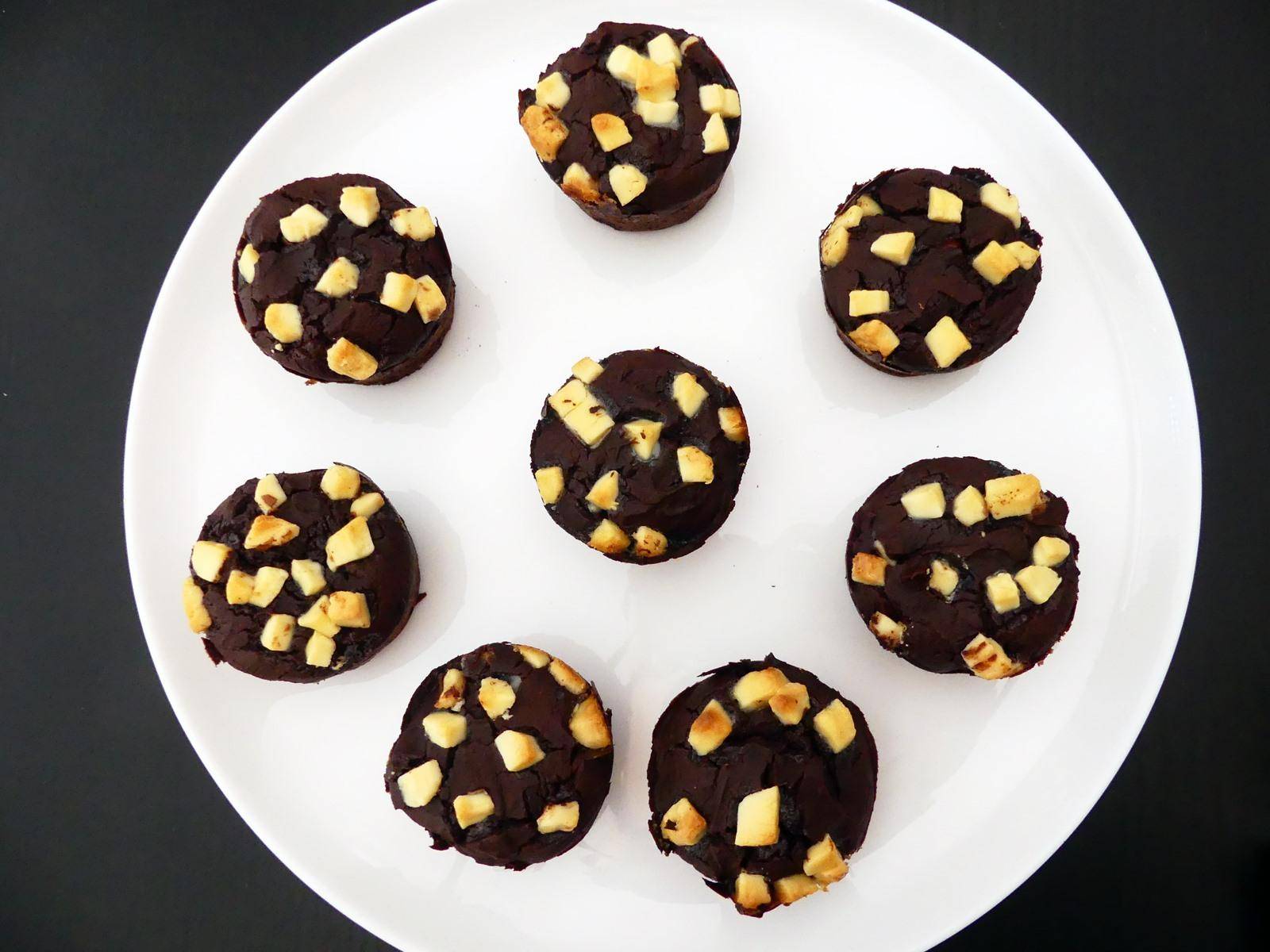Muffins chocolat noir et pépites chocolat blanc et praliné - Recepten Cake Factory | Tefal