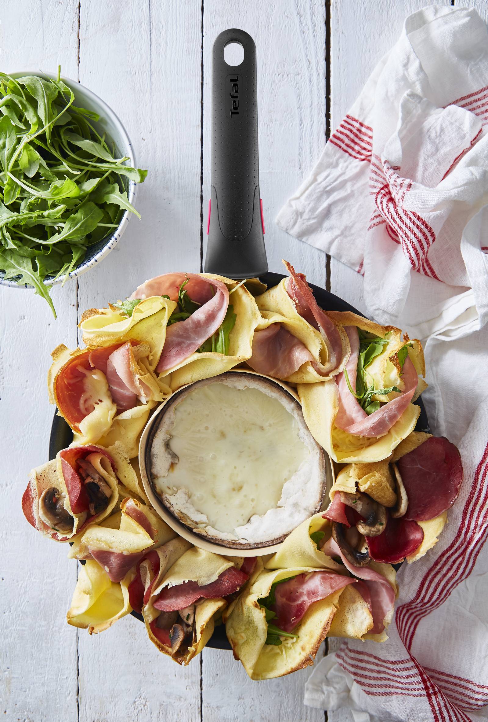 Planche de crêpes salées avec fromage - Recette undefined | Tefal