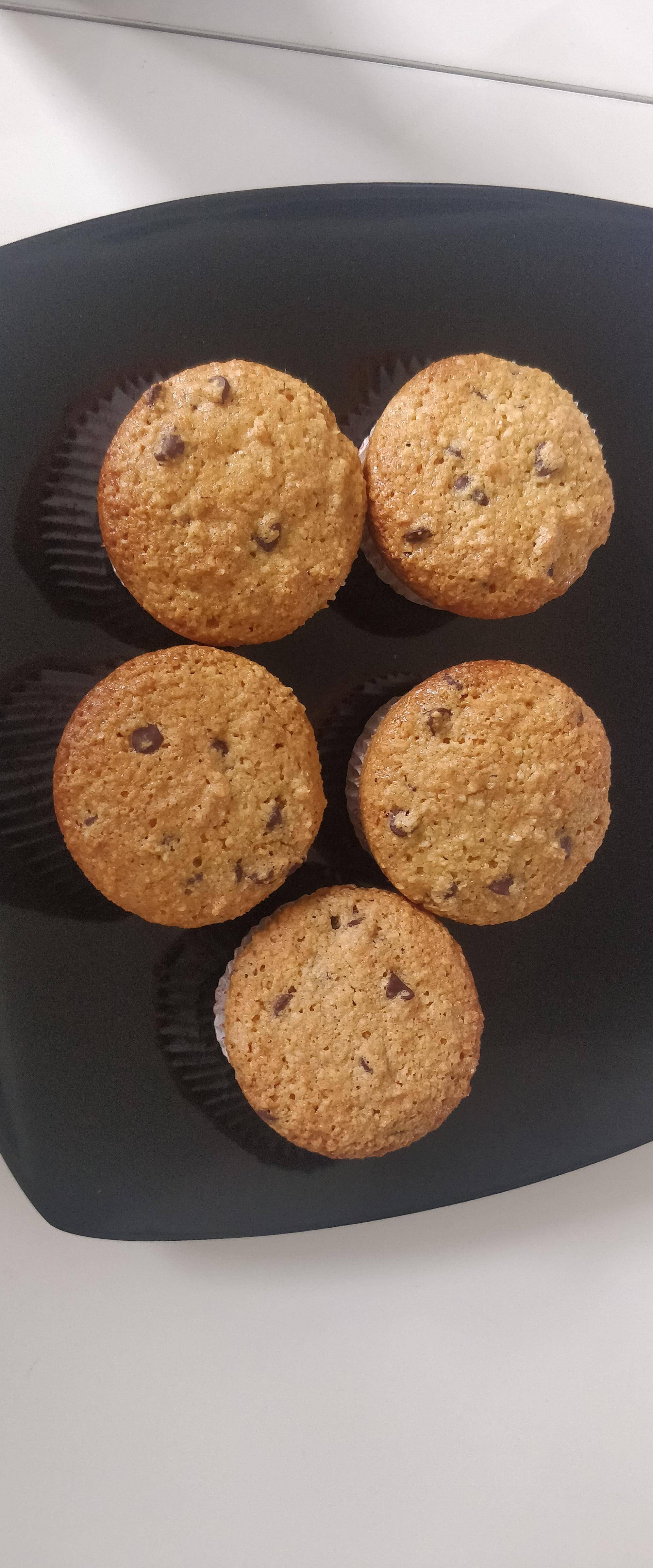 Muffins poudre de noisettes et pépites de chocolat - Recette Cake Factory | Tefal