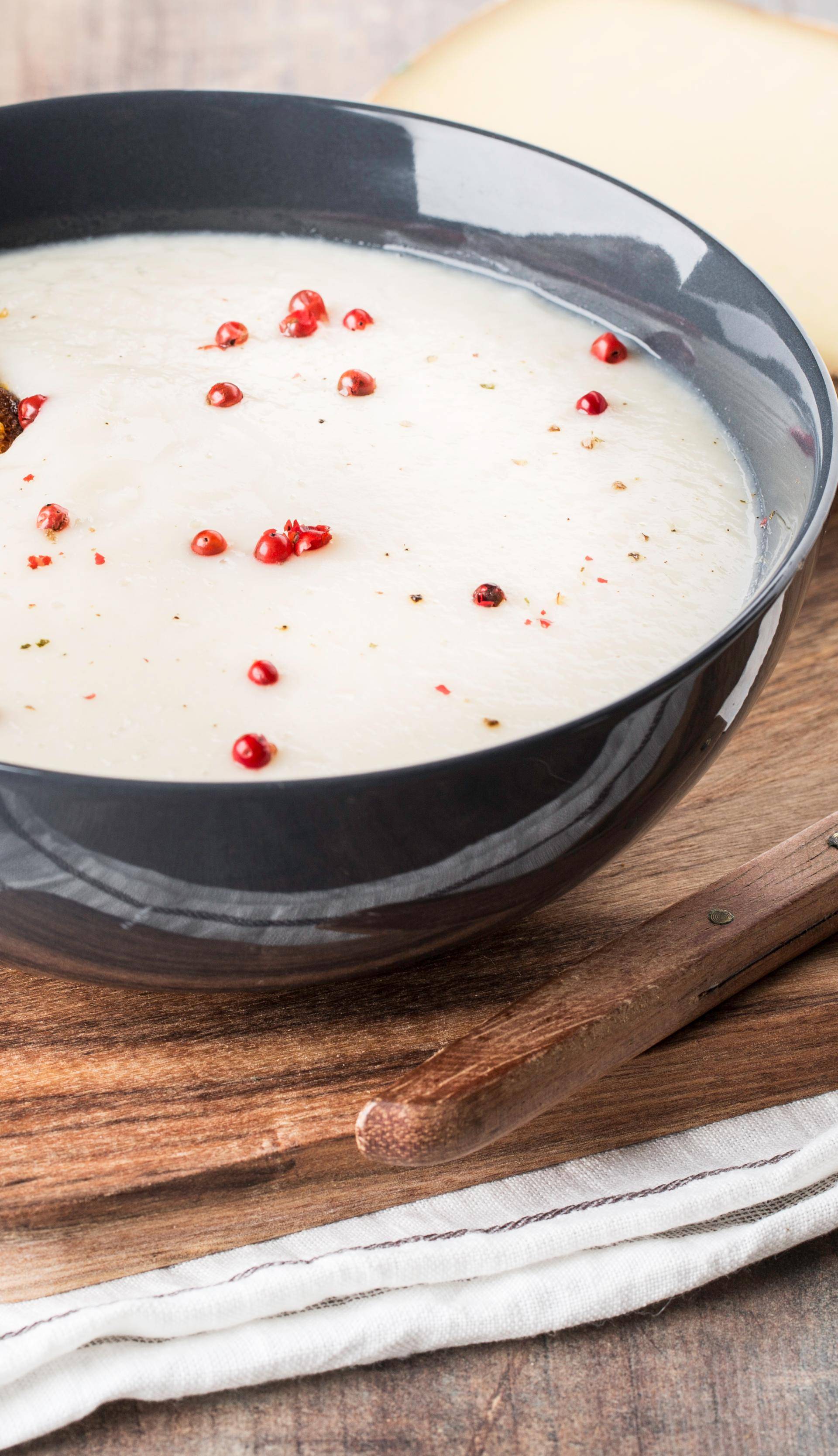 Velouté de chou fleur au comté - Recette undefined | Tefal