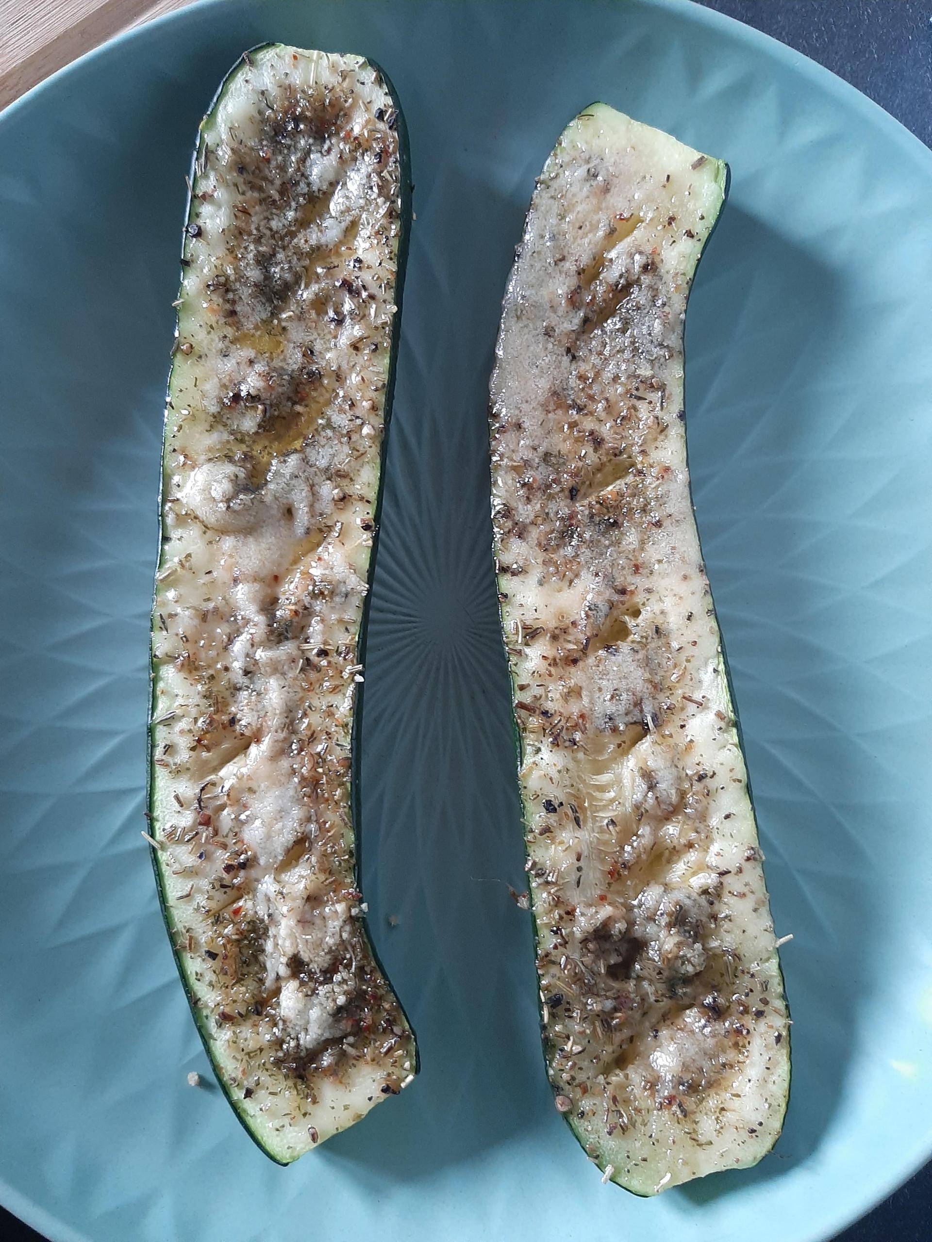 Courgettes à l'huile d'olive - Recepten Cake Factory | Tefal