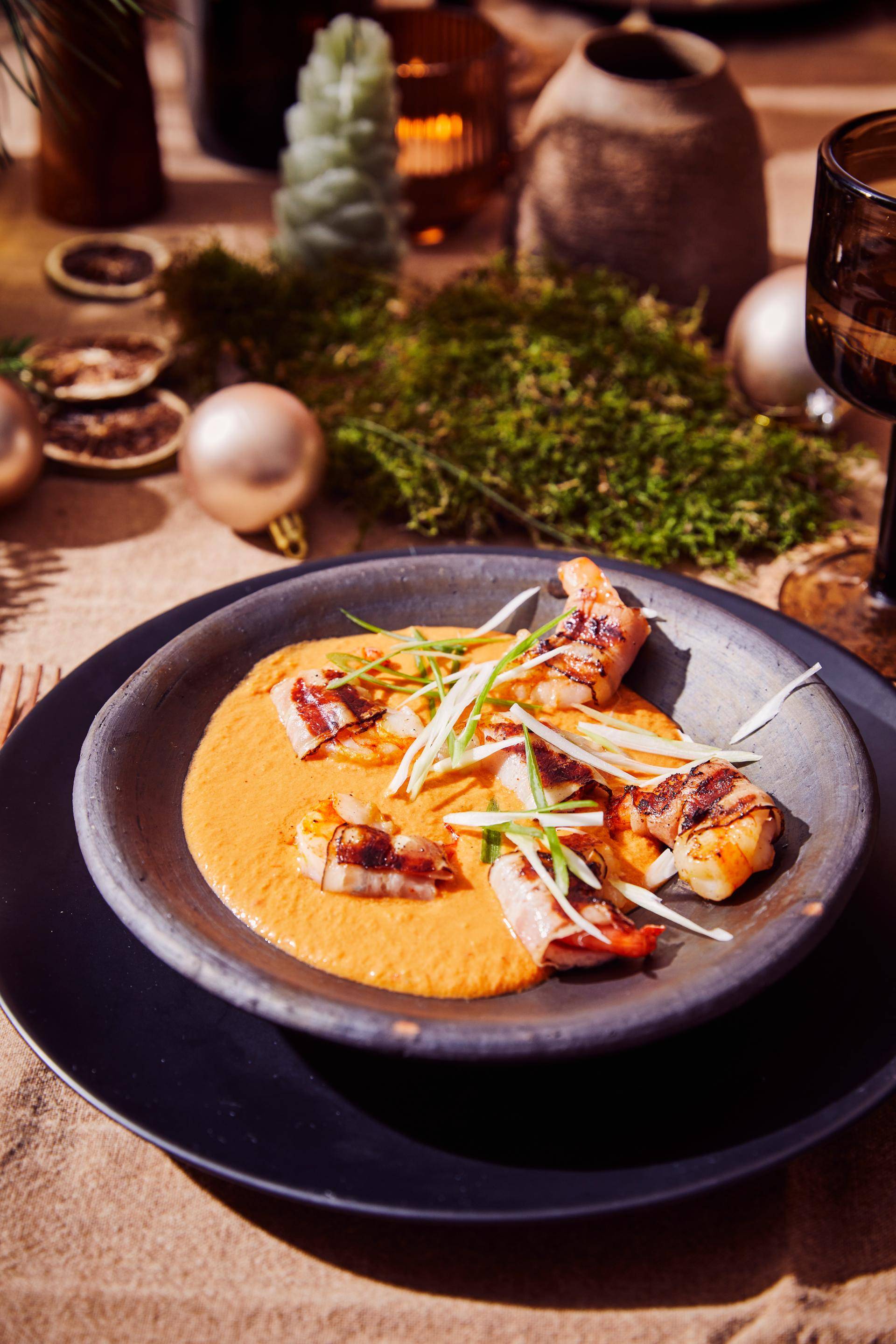 Gegrilde scampi en spek met mascarpone diabolique sauce - Recepten OptiGrill + | Tefal