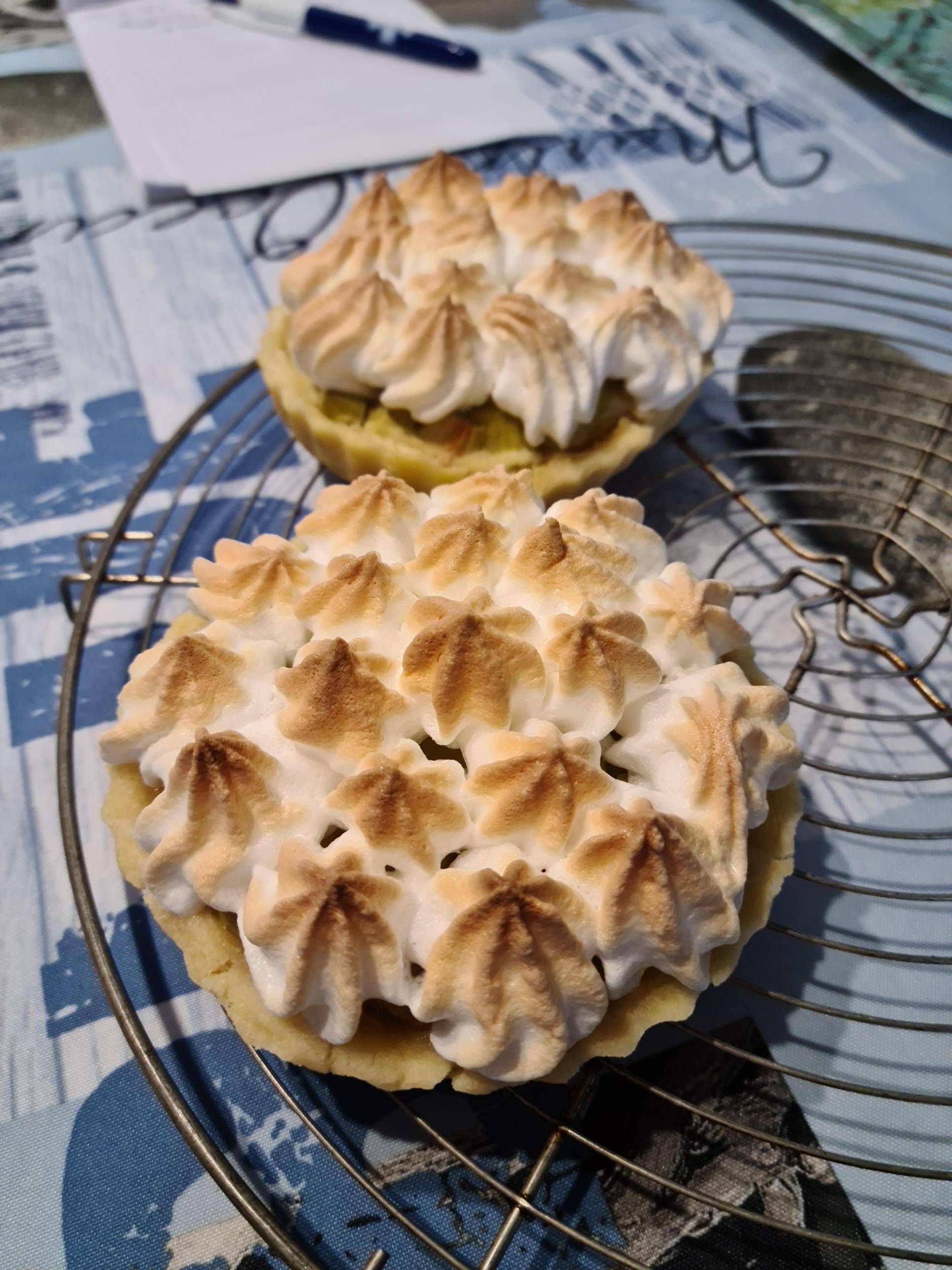 Tartelettes Rhubarbe Meringuée - Recette Cake Factory | Tefal