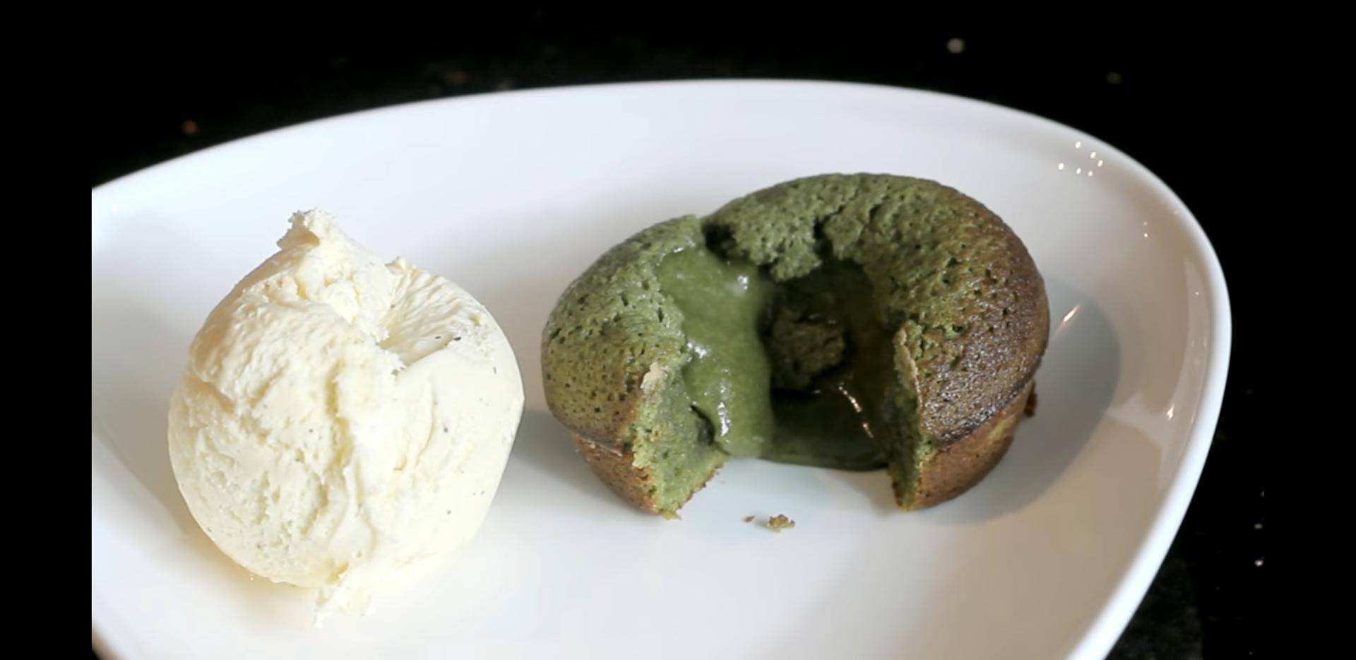 Matcha lava cake - Recette Cake Factory | Tefal