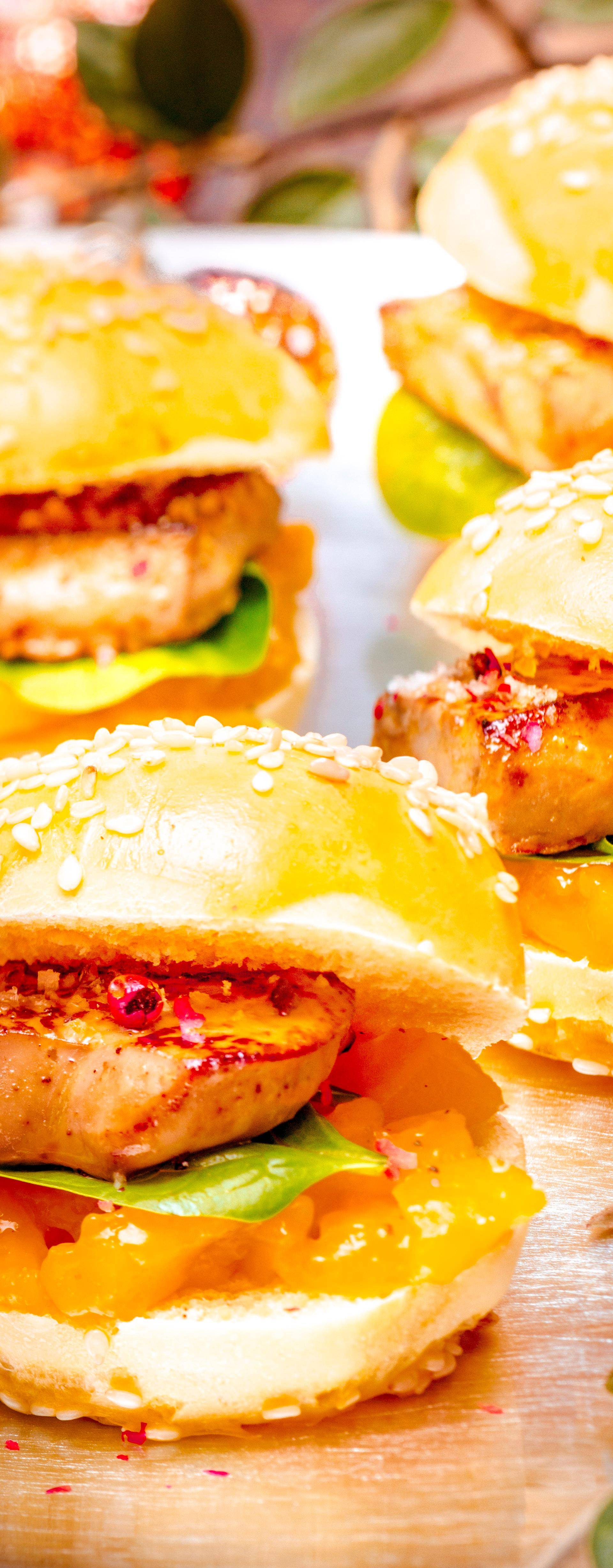 Mini burgers au foie gras poêlé, épinards et chutney de mangue - Recette Balance de cuisine | Tefal