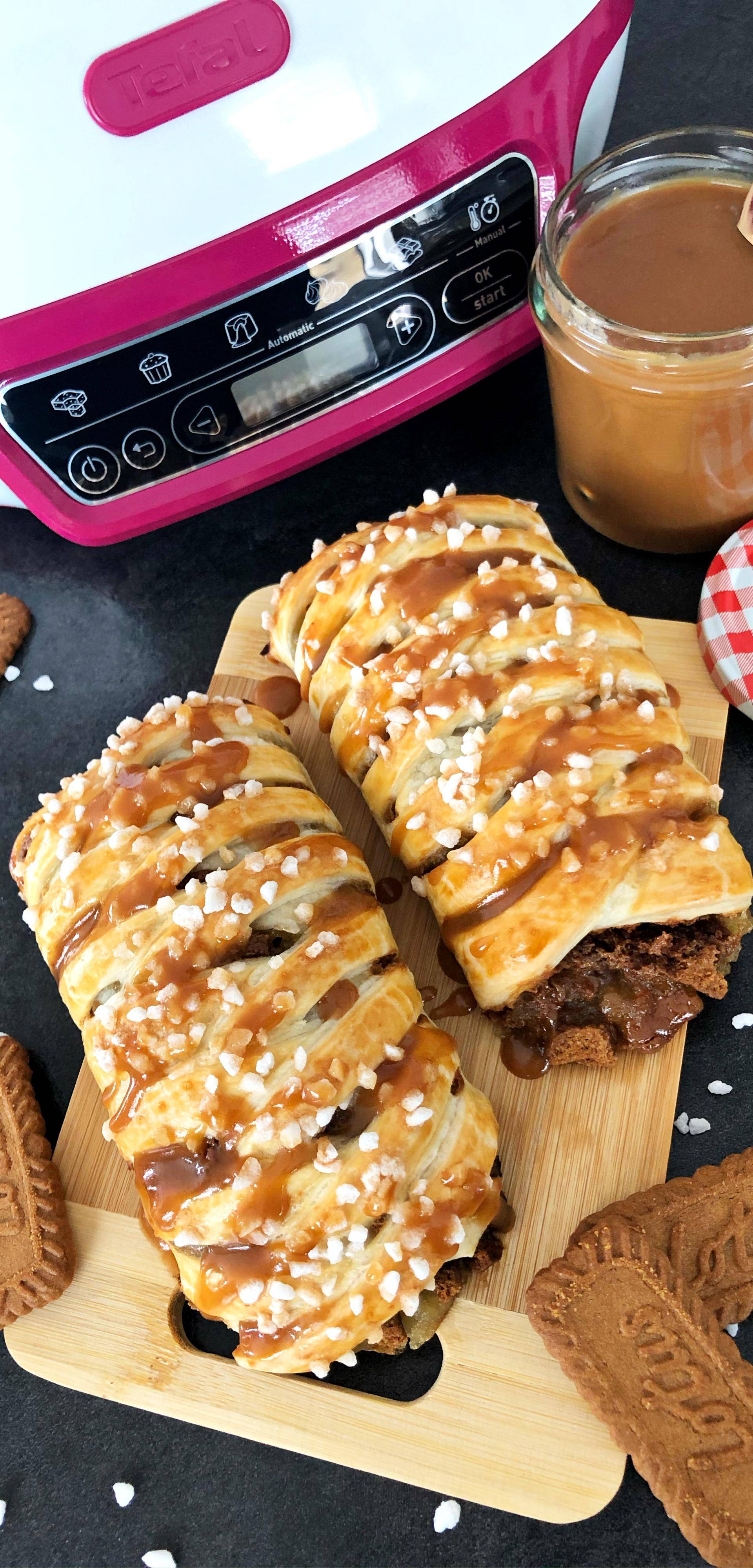 Feuilleté tressé aux pommes, caramel & spéculoos - Recette Cake Factory | Tefal