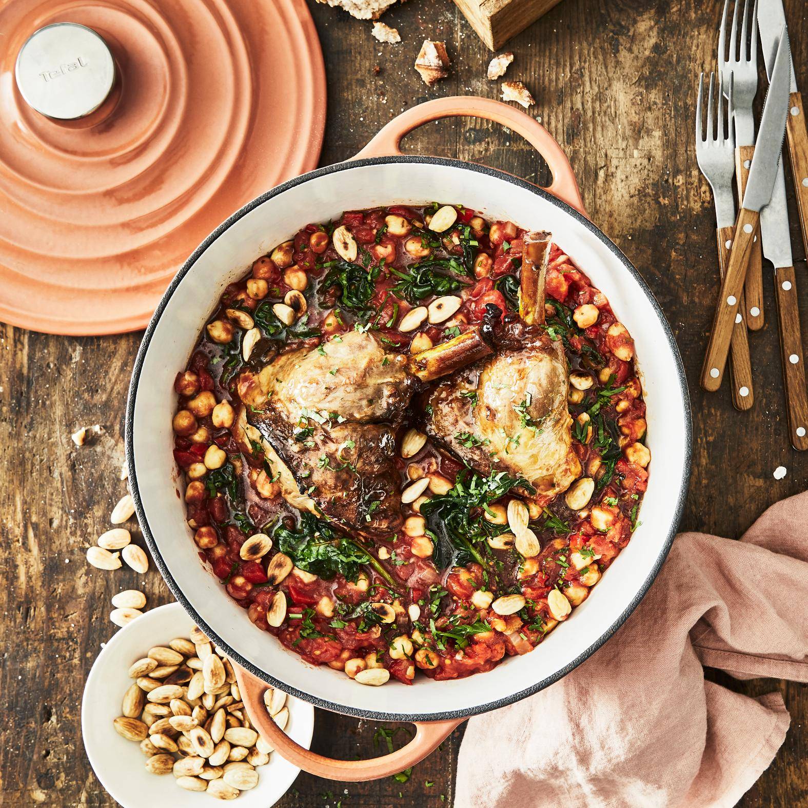 Souris d'agneau et mijoté de pois chiches à l'espagnole - Recepten Poêles et Casseroles | Tefal