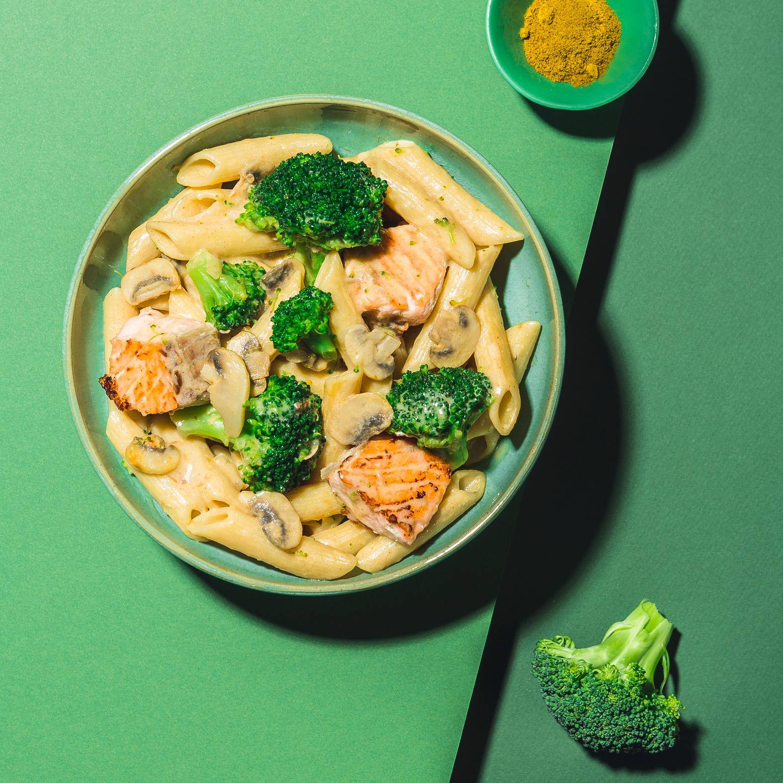 One-pot pasta au saumon et curry - Recette Poêles et Casseroles | Tefal