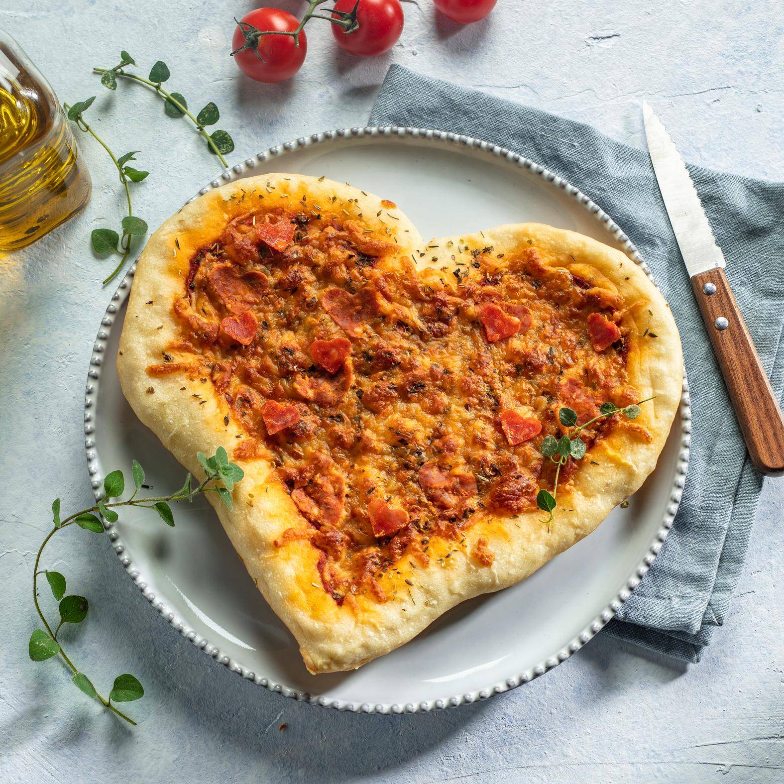 Pizza en forme de cœur - Recette Cake Factory Infinity | Tefal