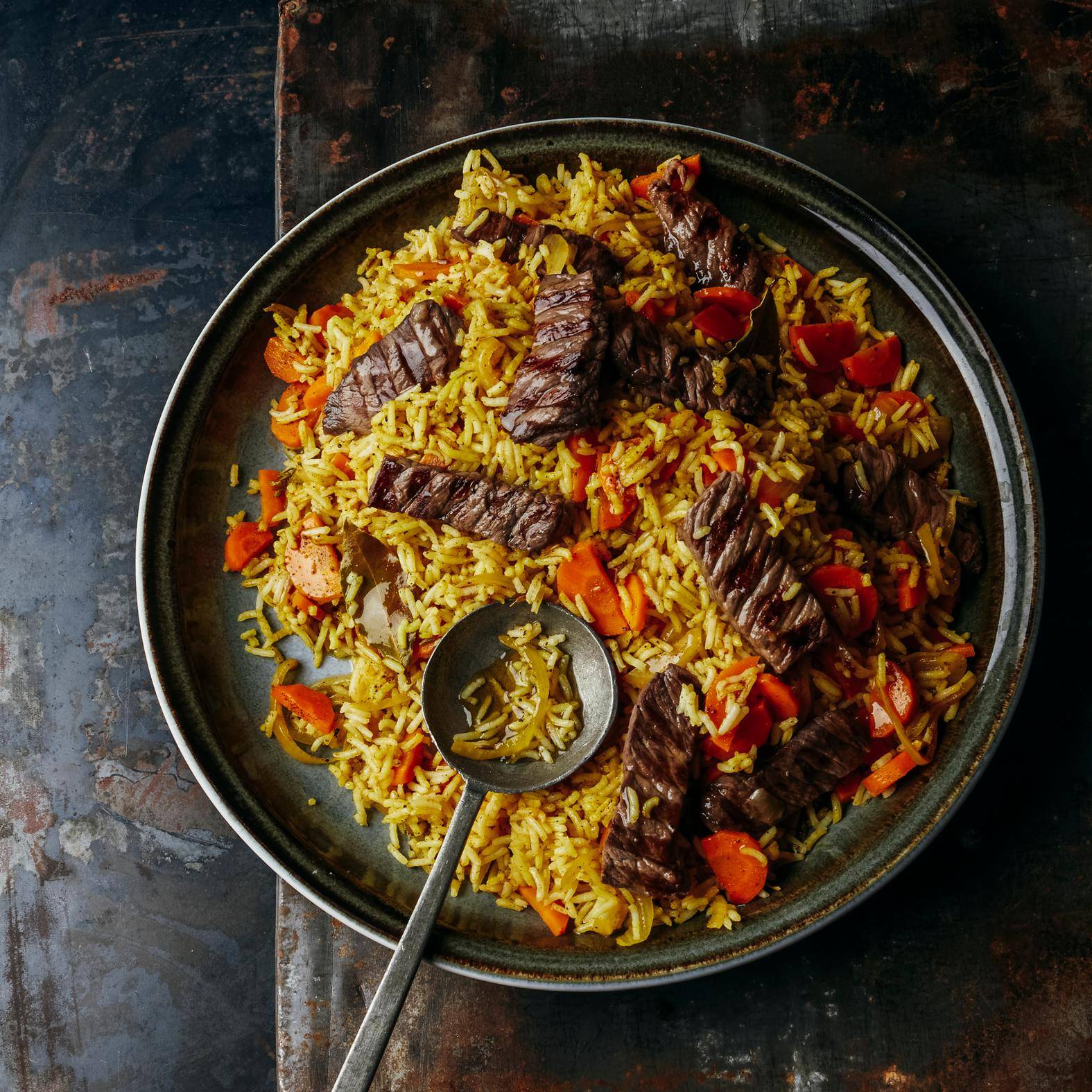 Pilav-rijst en gegrild vlees. - Recepten OptiGrill 4in1 | Tefal