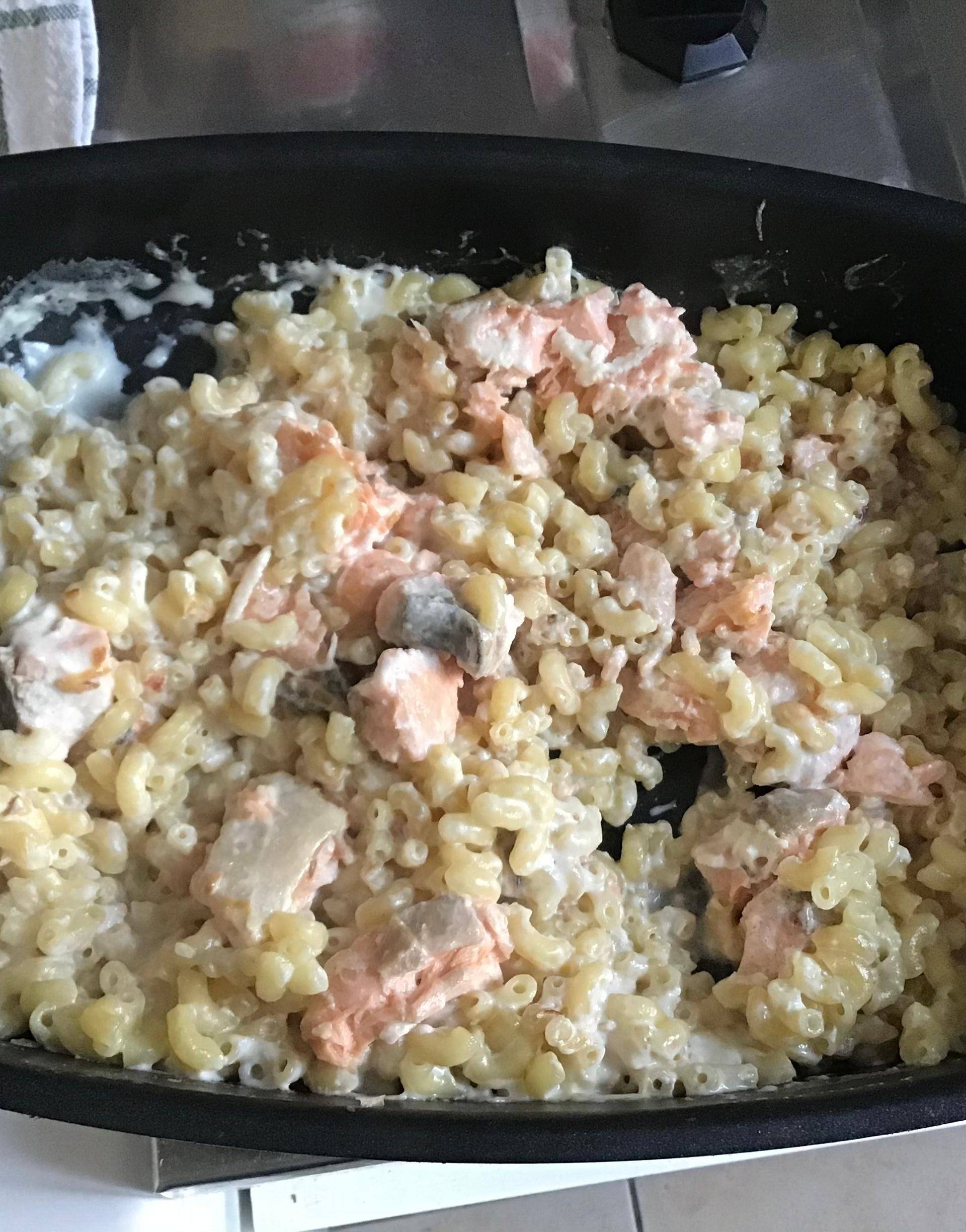 Gratin de pâtes au saumon - Recette Cake Factory | Tefal