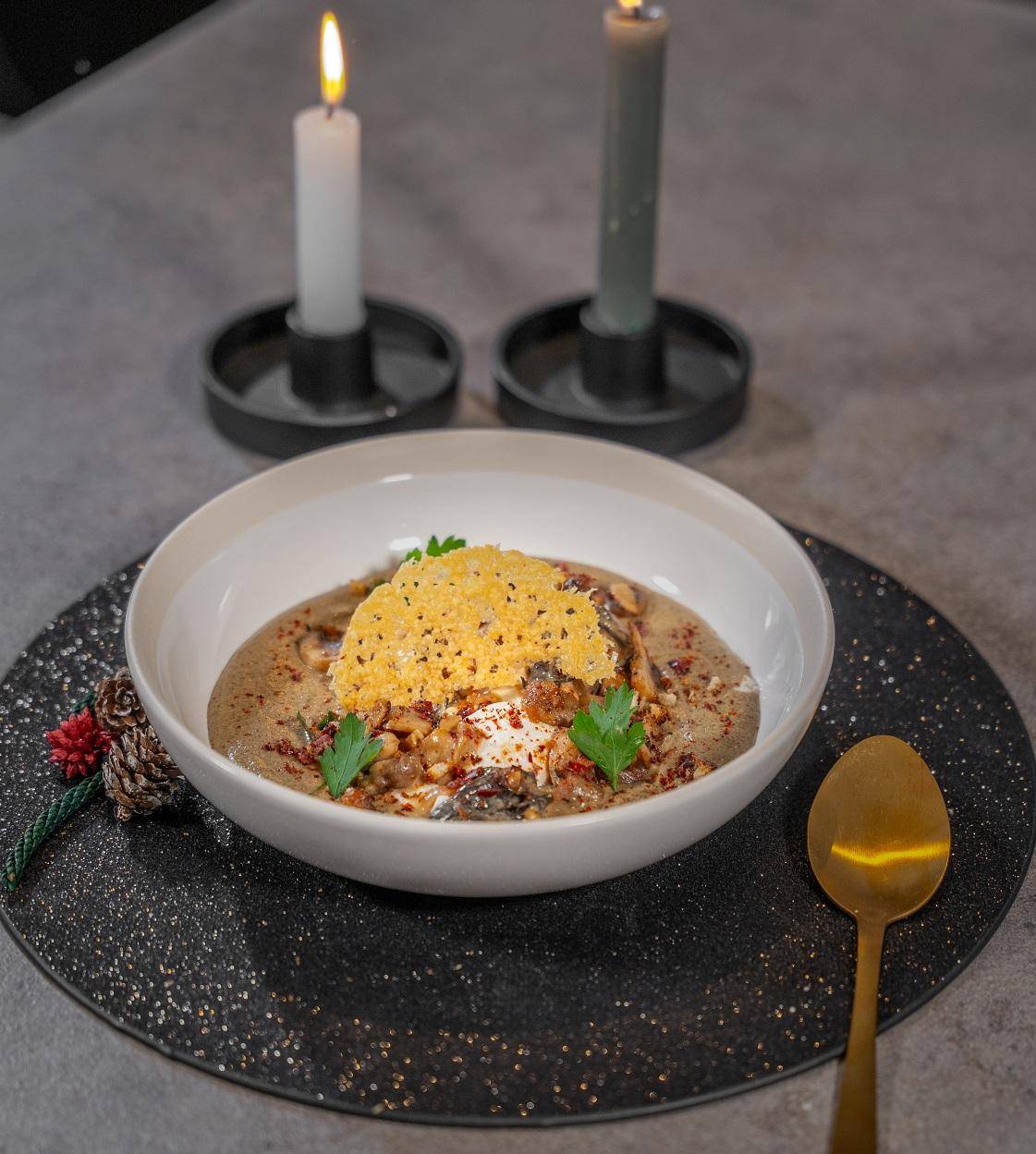 Œuf poché champagne, crème de champignon et châtaignes - Recette Poêles et Casseroles | Tefal