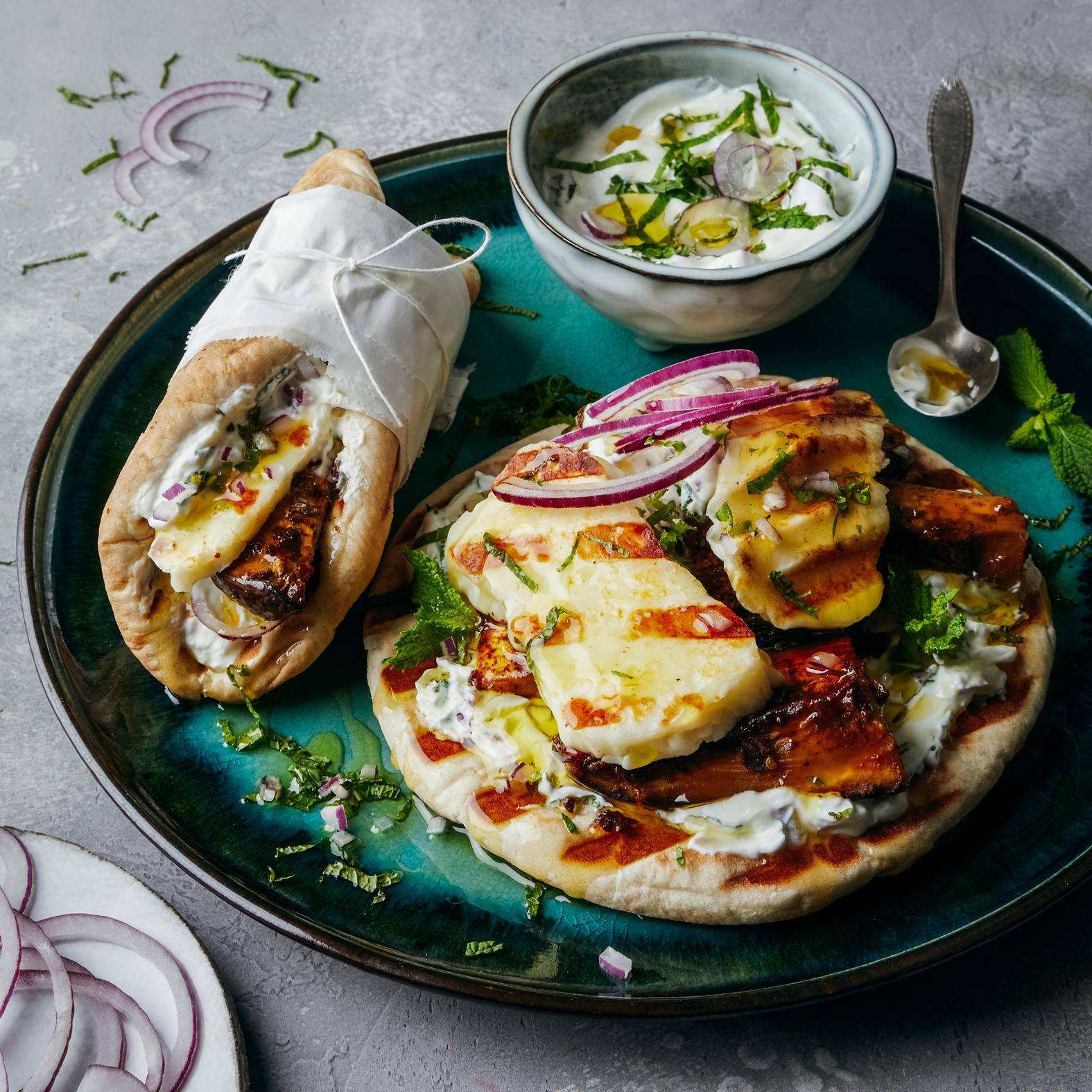 Wraps d’aubergines et d’halloumi grillé, sauce yaourt - Recette OptiGrill 2in1 | Tefal