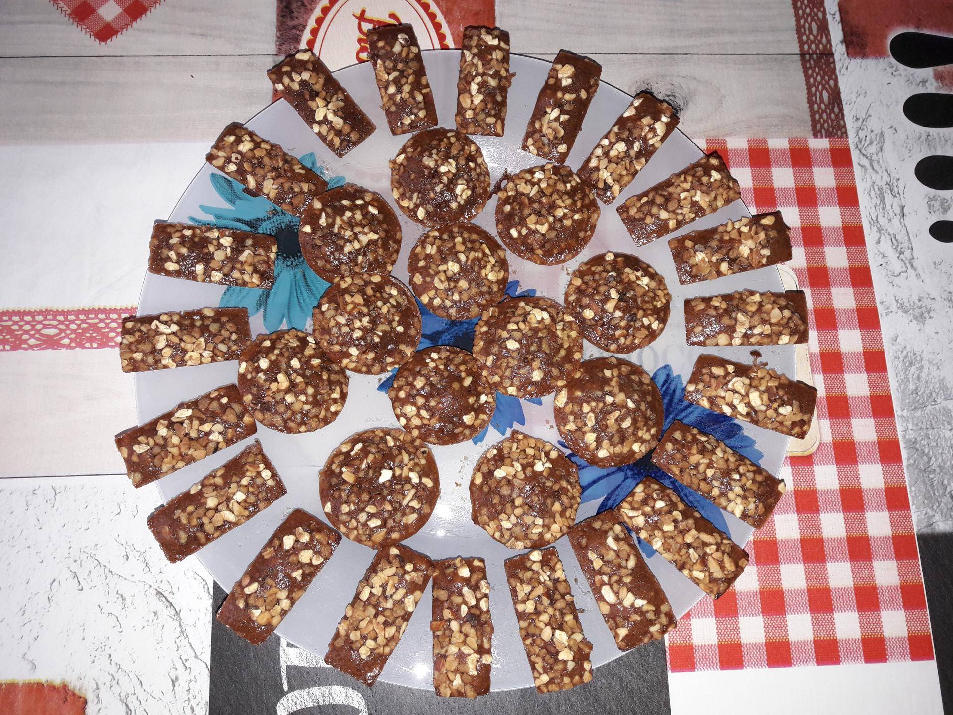 Mini moelleux choco-nougatine - Recette Cake Factory | Tefal