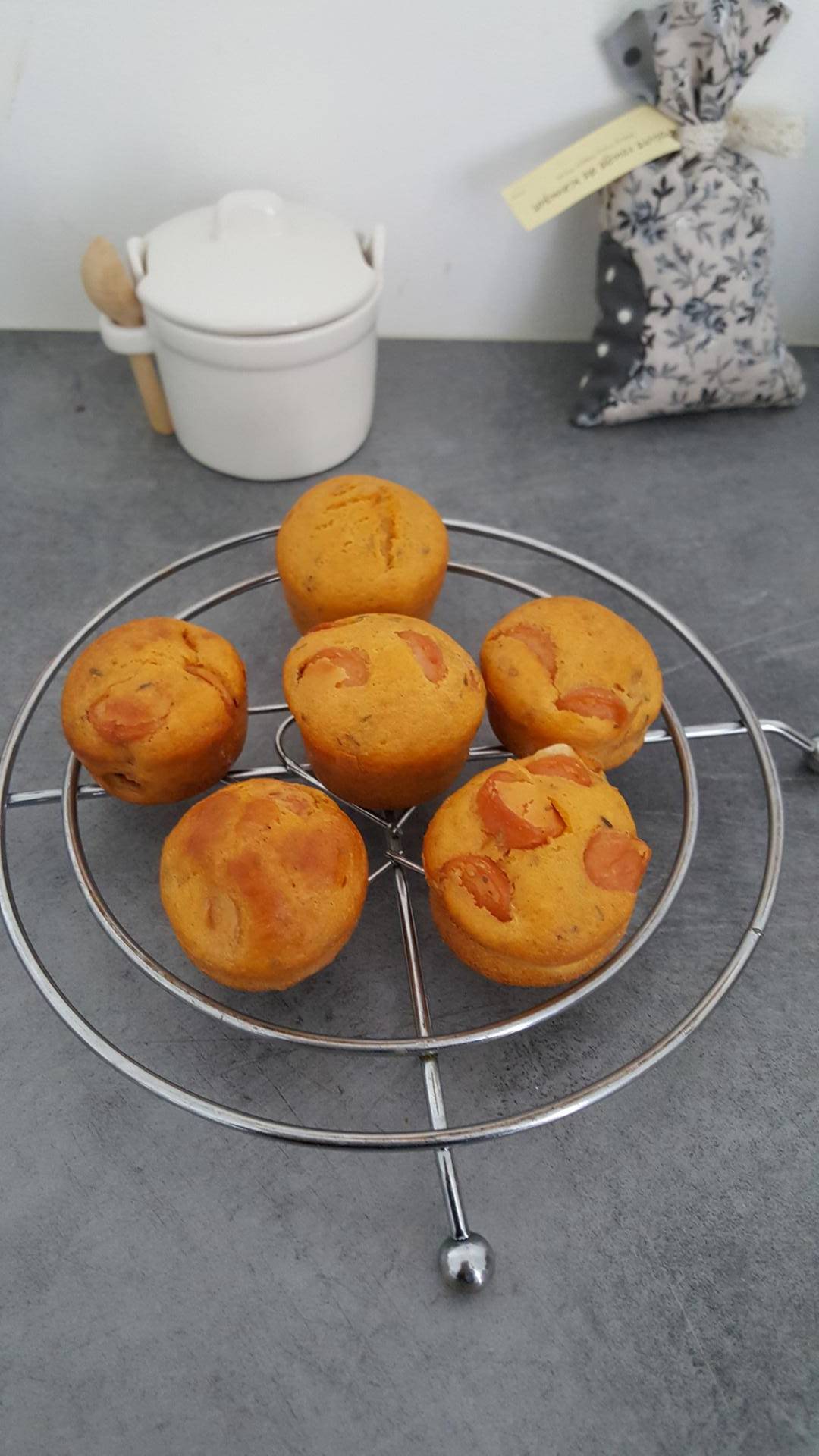 mini muffins façon hot dog - Recepten Cake Factory | Tefal