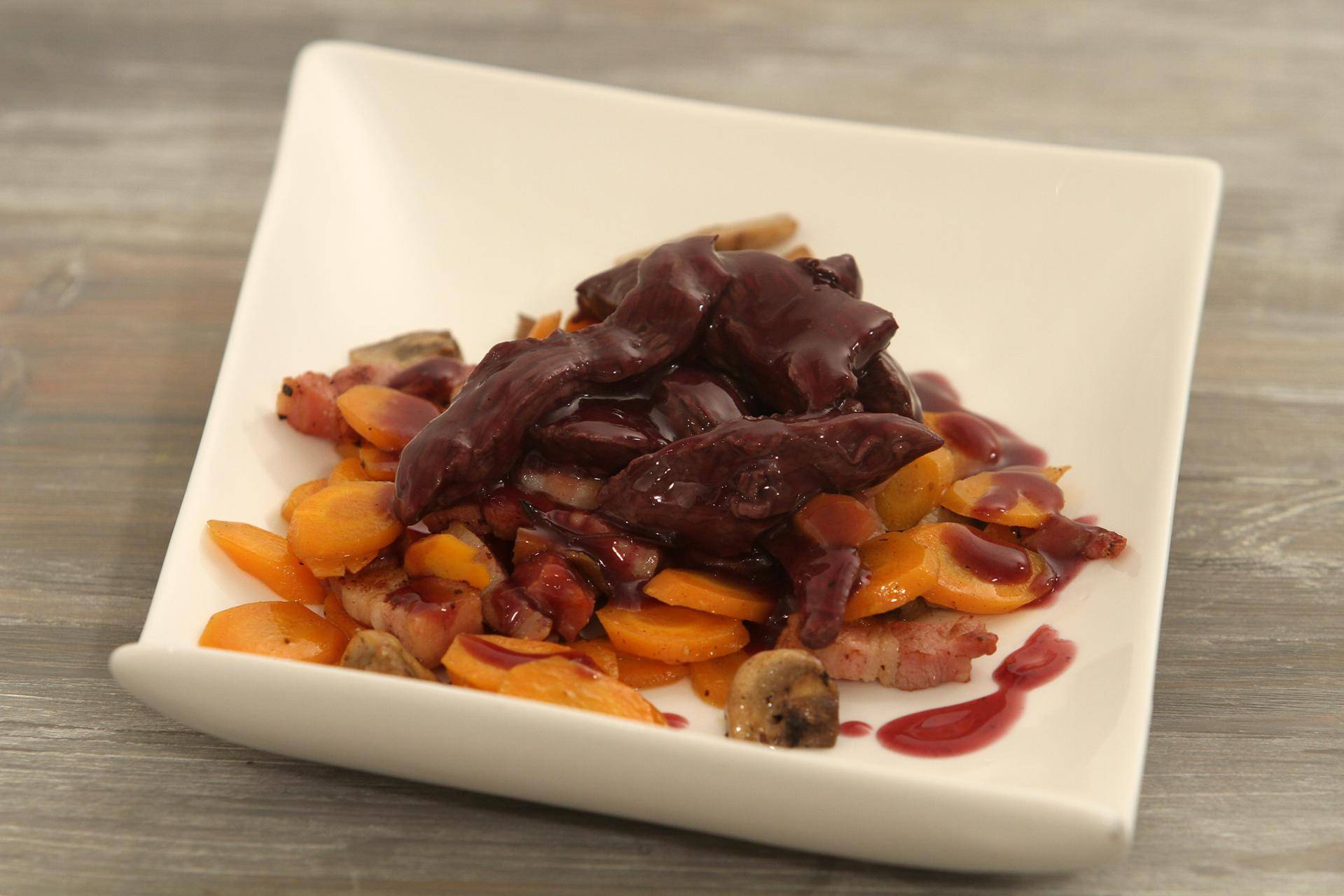 Aiguillettes de bœuf à la bourguignonne - Recette Balance de cuisine | Tefal