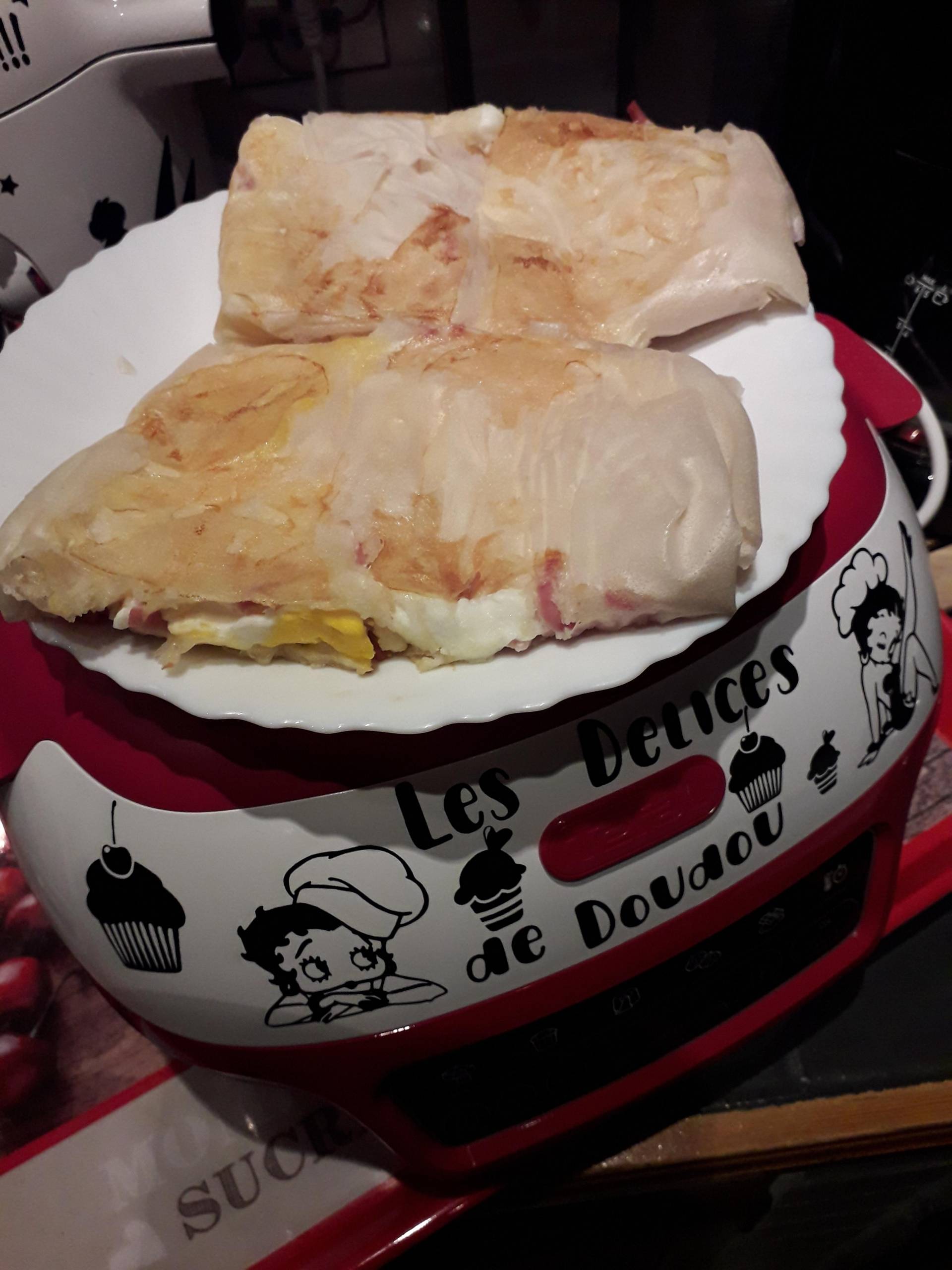 Feuille de brick œuf,fromage et jambon - Recette Cake Factory | Tefal