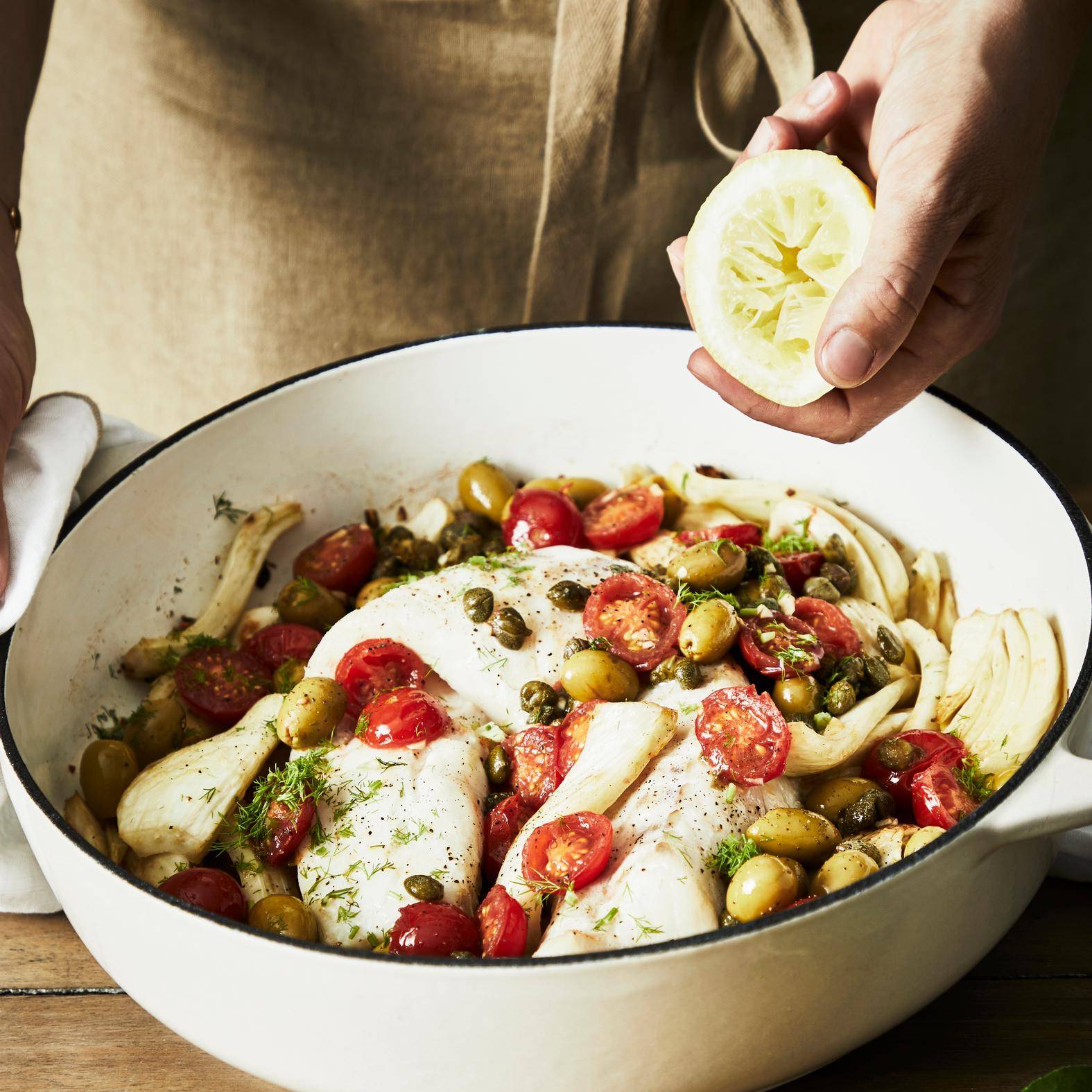 Fenouil rôti à la méditerranéenne et poisson cuit à l'étouffée - Recette Poêles et Casseroles | Tefal