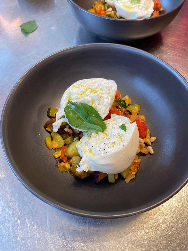 Burrata, ratatouille de légumes aux épices douces - Recette Poêles et Casseroles | Tefal
