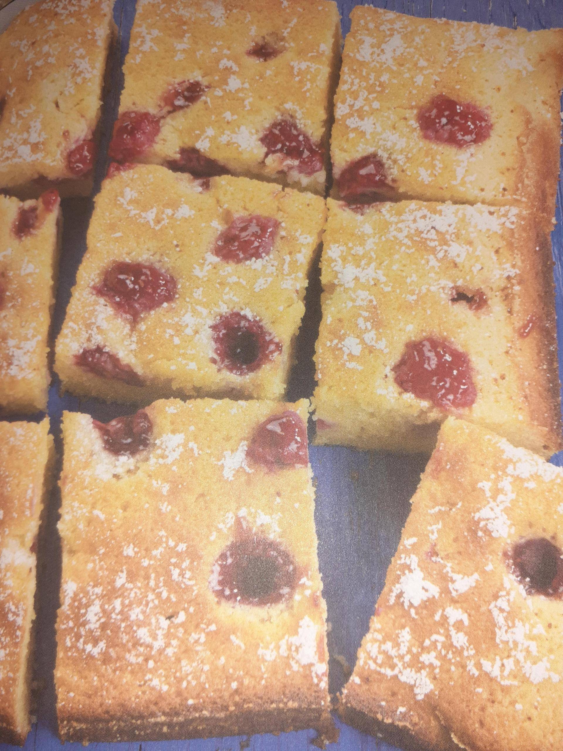 Brownie au chocolat blanc et framboises - Recepten Cake Factory | Tefal