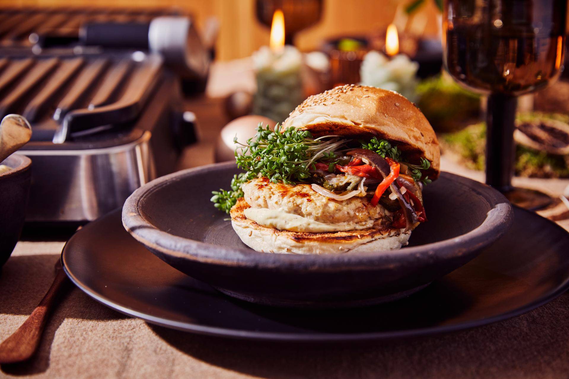 Hamburgers de Dinde au Guanciale, Mayonnaise au Poivre et Légumes Grillés à la Provençale - Recette OptiGrill 4in1 | Tefal