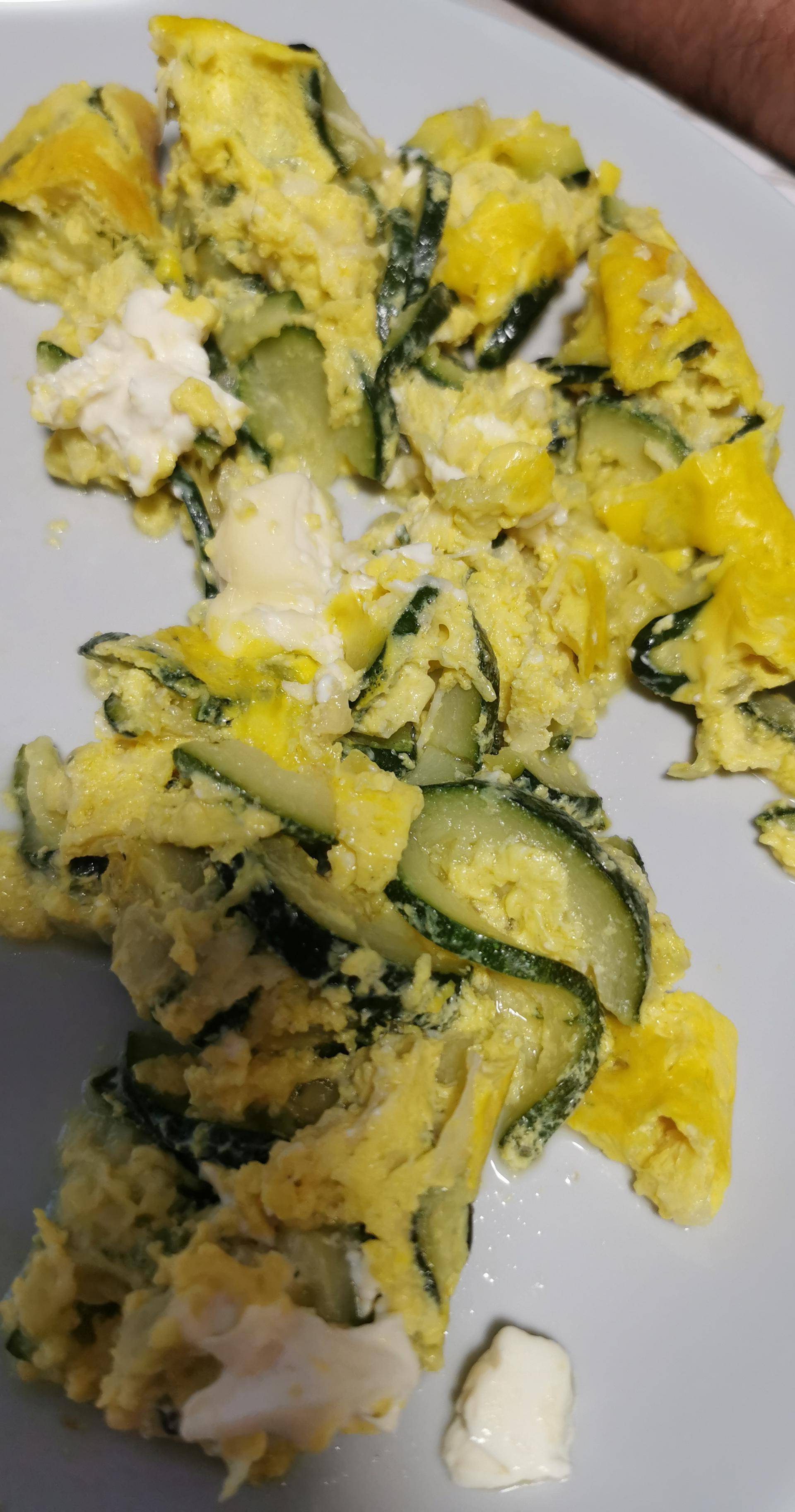 Omelette au courgettes et vache qui rit - Recette Cake Factory | Tefal