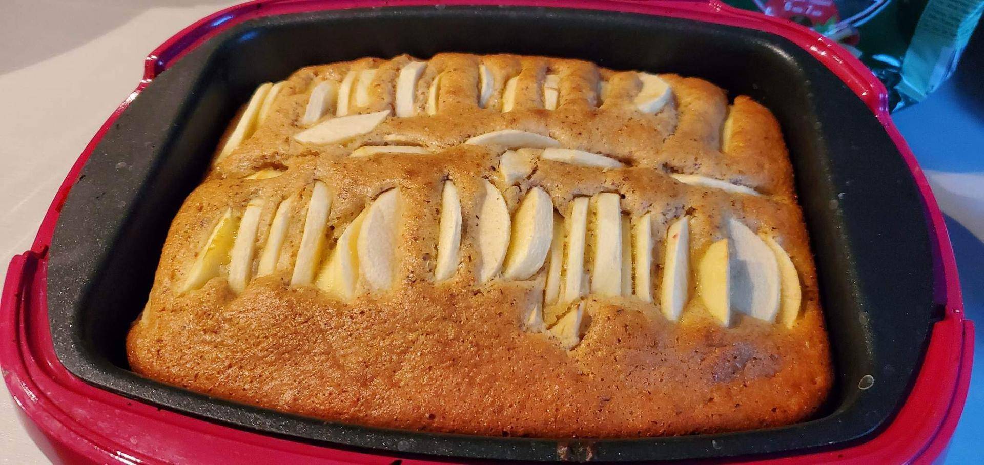 Moelleux aux noisettes, miel et pommes - Recepten Cake Factory Délices | Tefal