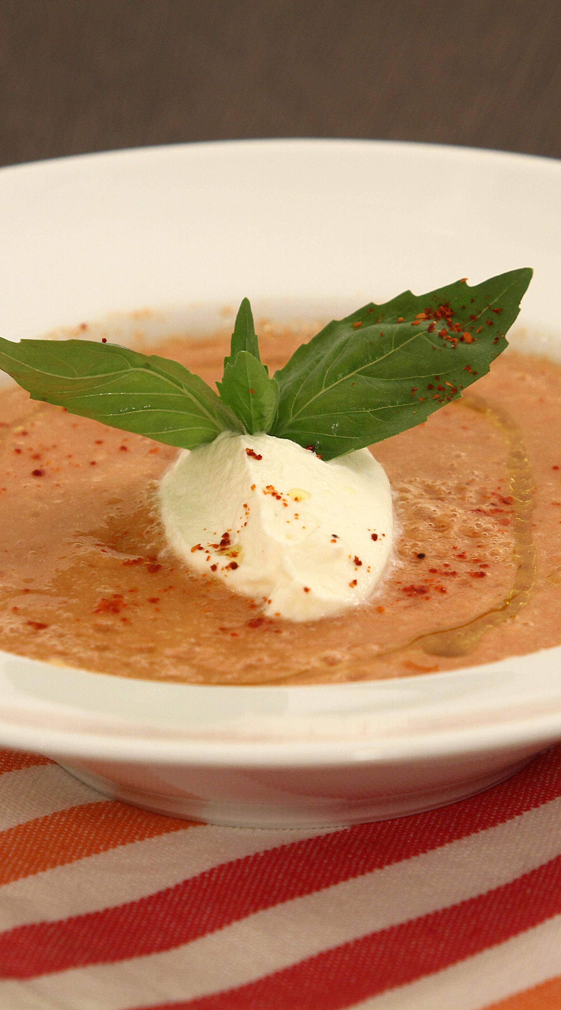 Gaspacho de tomates vertes, crème au raifort - Recette Balance de cuisine | Tefal