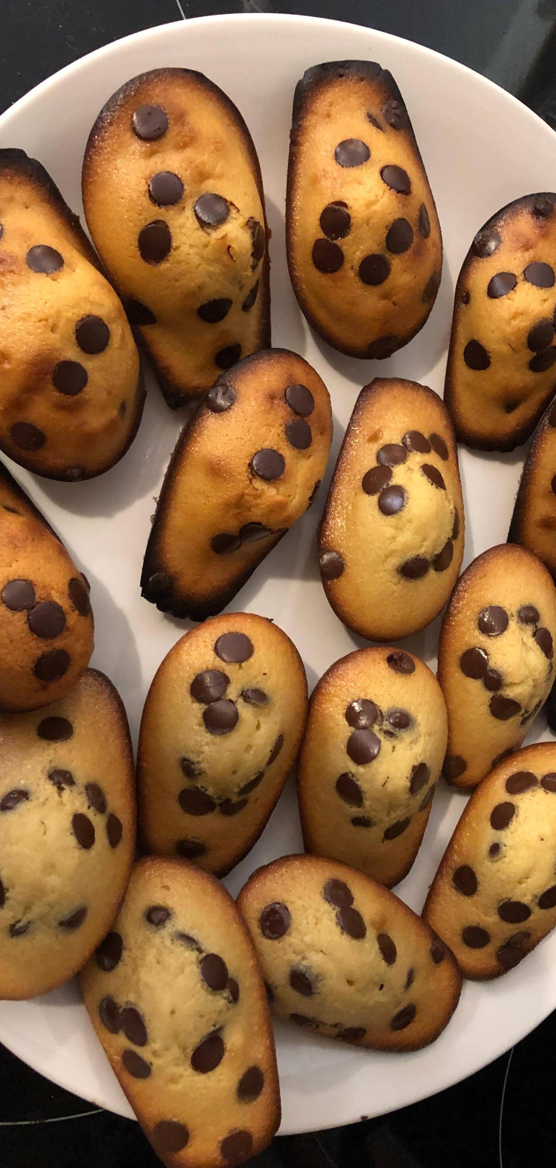 Madeleine chocolat blanc et pépites de chocolat noir Sans Gluten - Recette Cake Factory | Tefal