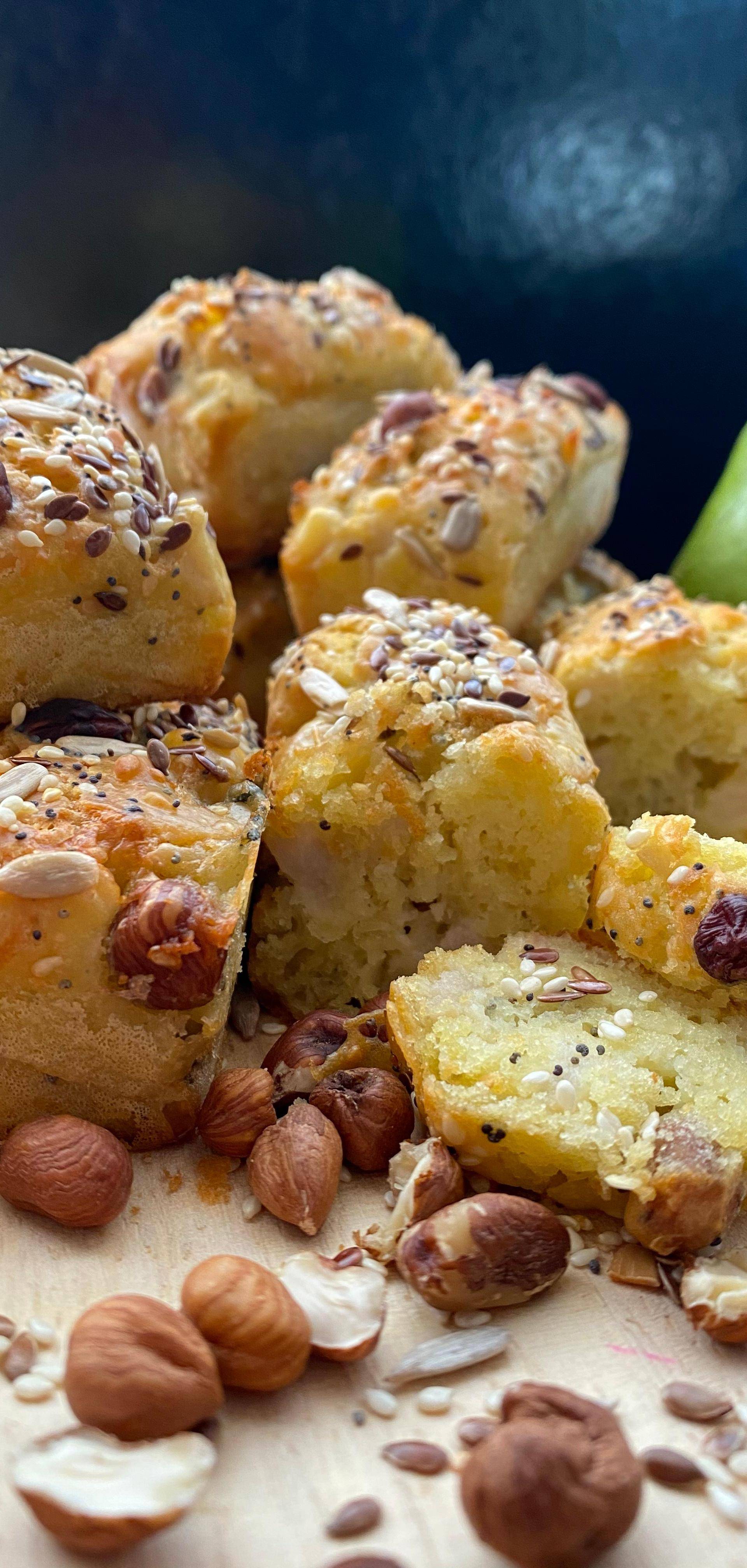 Minis cakes poires,roquefort et noisettes - Recette Cake Factory | Tefal
