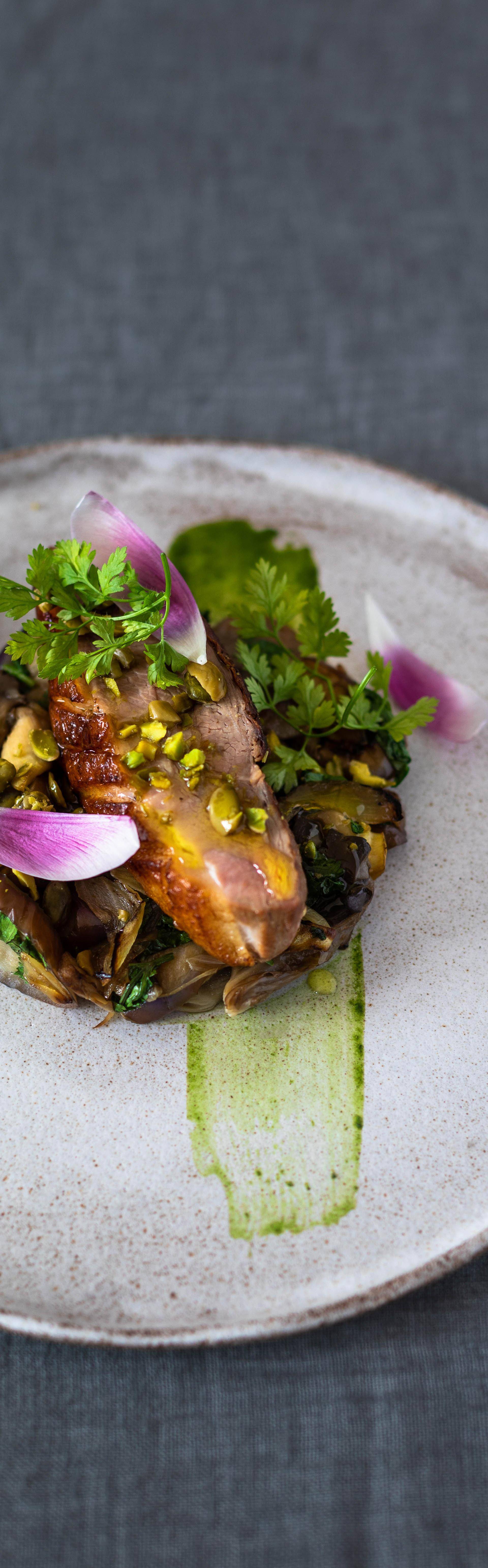 Magret de canard laqué, aubergines et pleurotes à la coriandre - Recette Poêles et Casseroles | Tefal