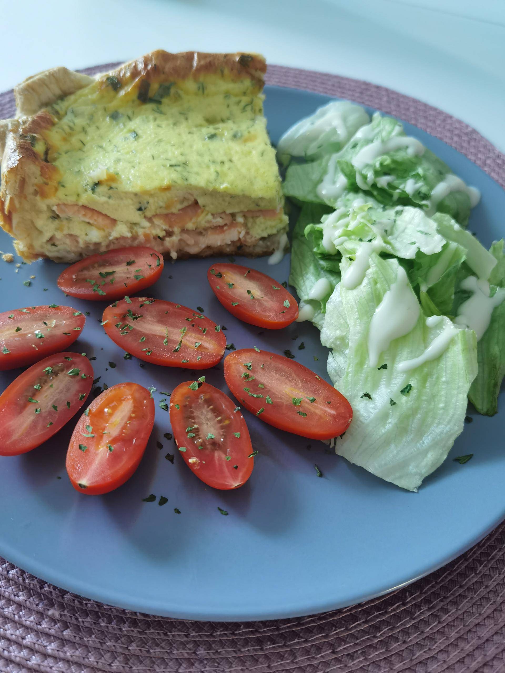 Quiche au saumon. - Recette Cake Factory Délices | Tefal