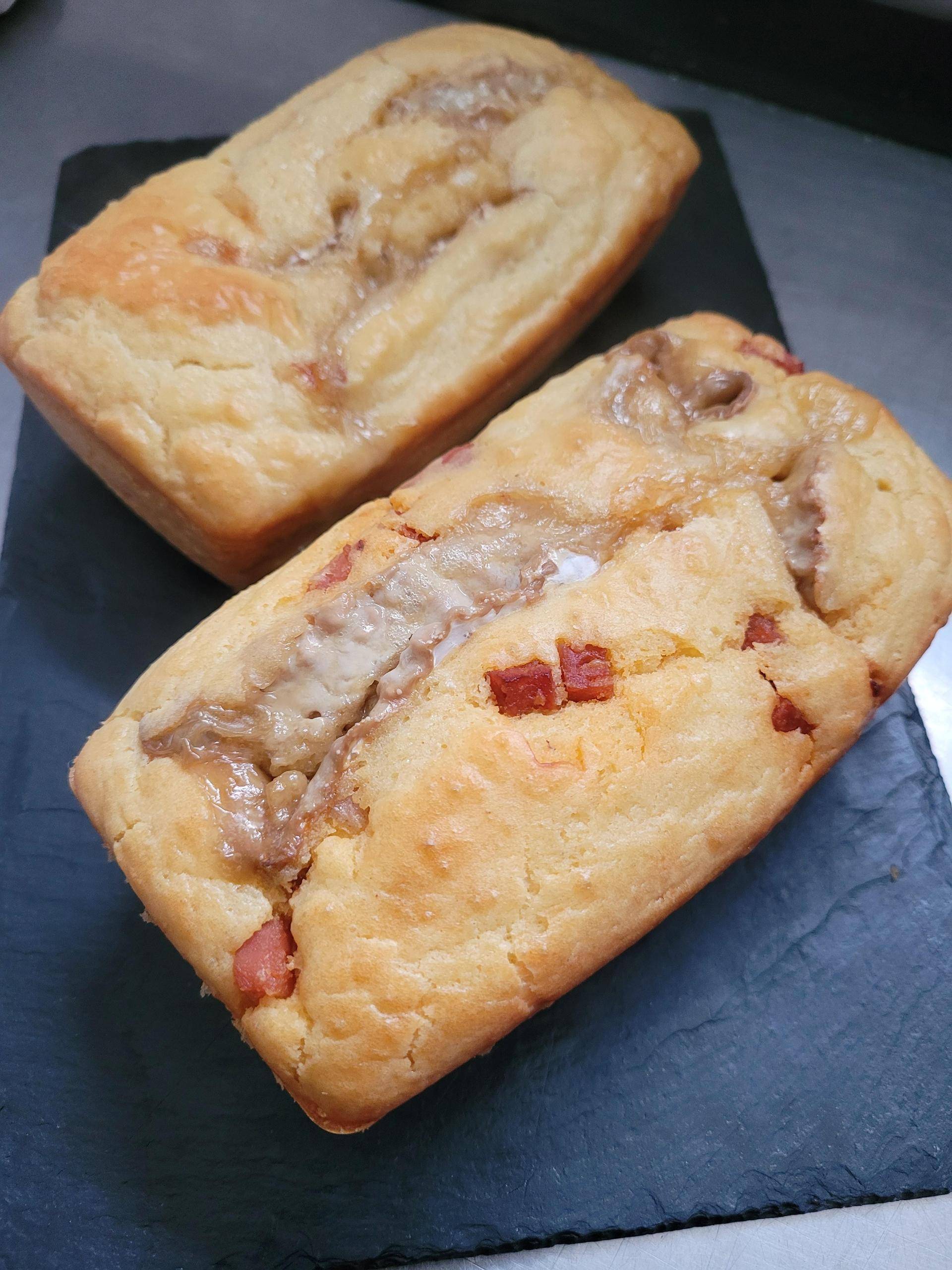 Cake camembert chorizo lardons - Recepten Cake Factory | Tefal