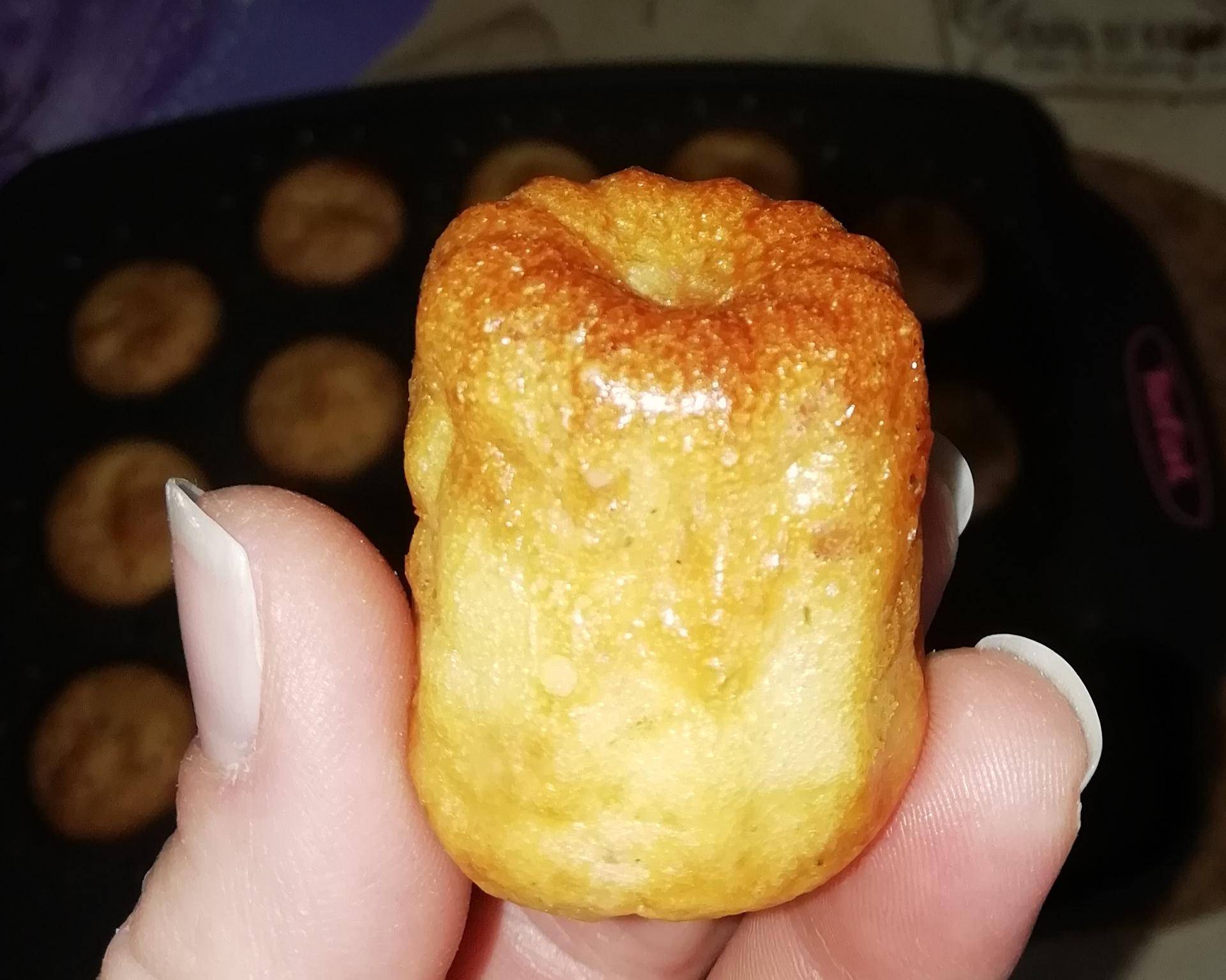 Mini cannelés au yaourt, bacon, sésame grillé - Recepten Cake Factory | Tefal