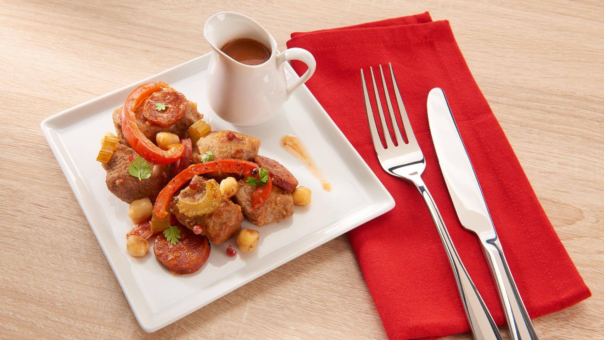 Sauté de veau au chorizo et cacao - Recepten Poêles et Casseroles | Tefal