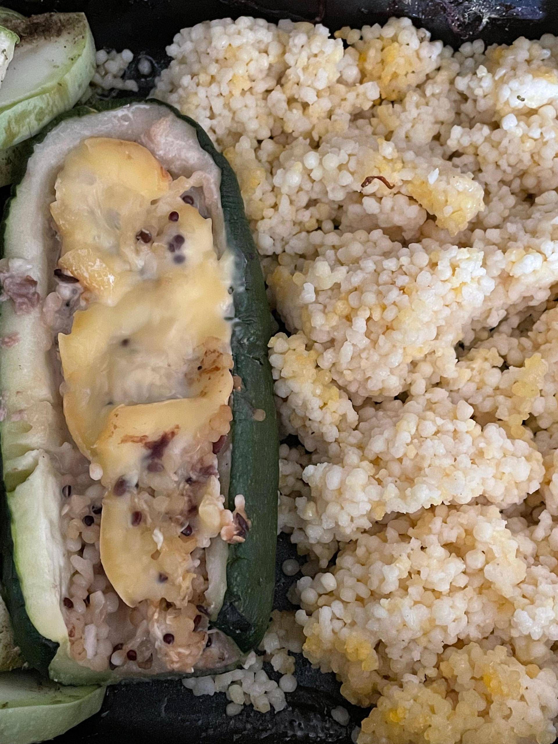 Courgettes farcies au reblochon - Recepten Cake Factory | Tefal