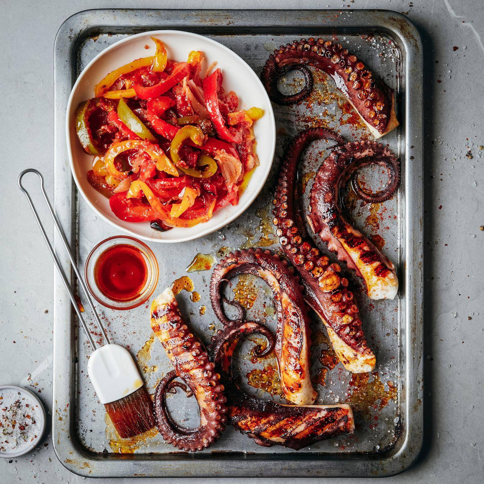 Poulpe grillé et poivrons à l'espagnole - Recepten OptiGrill 2in1 | Tefal
